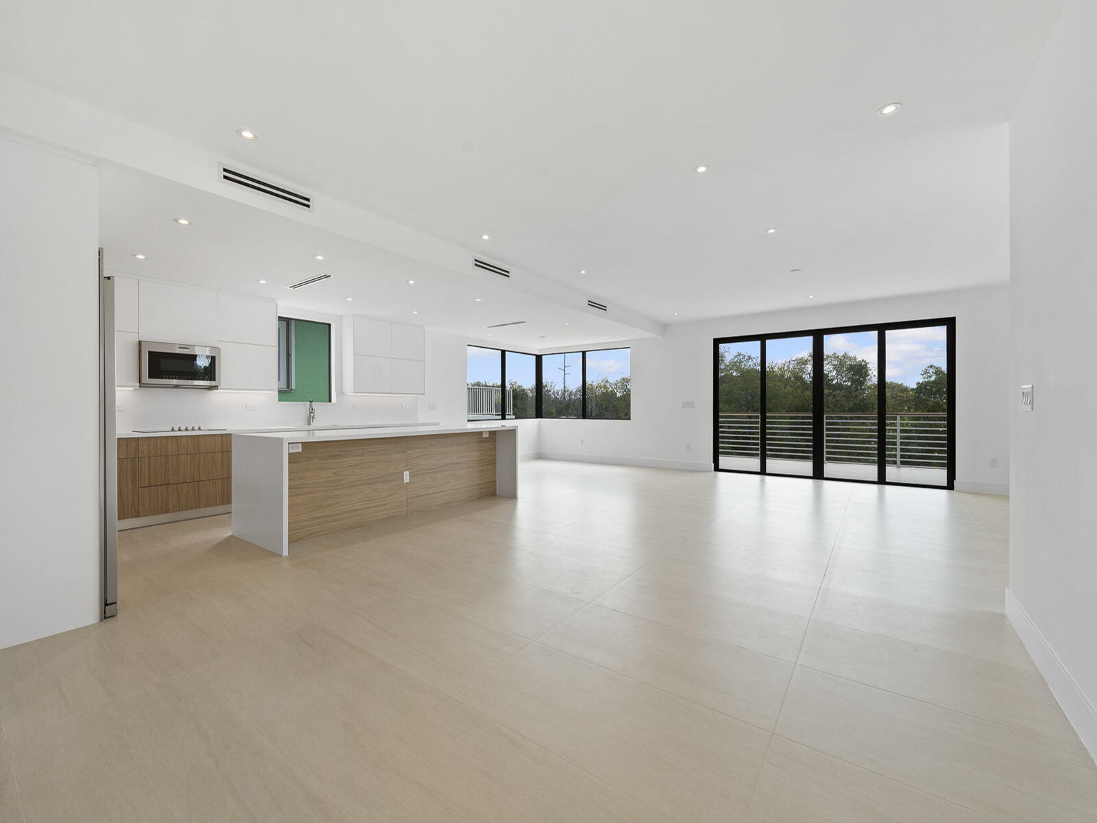 124 Orchid Street Property Photo 5