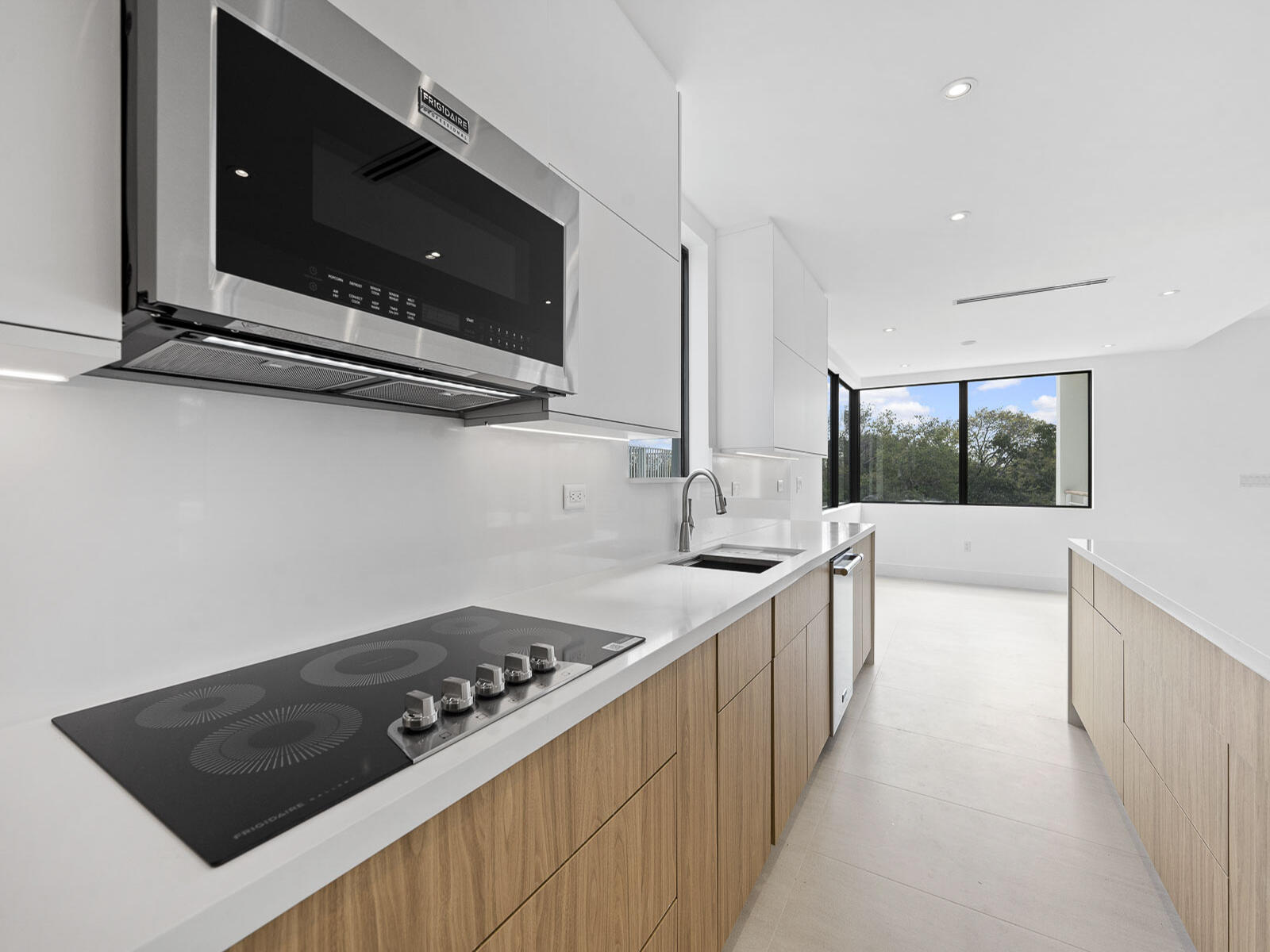 124 Orchid Street Property Photo 7