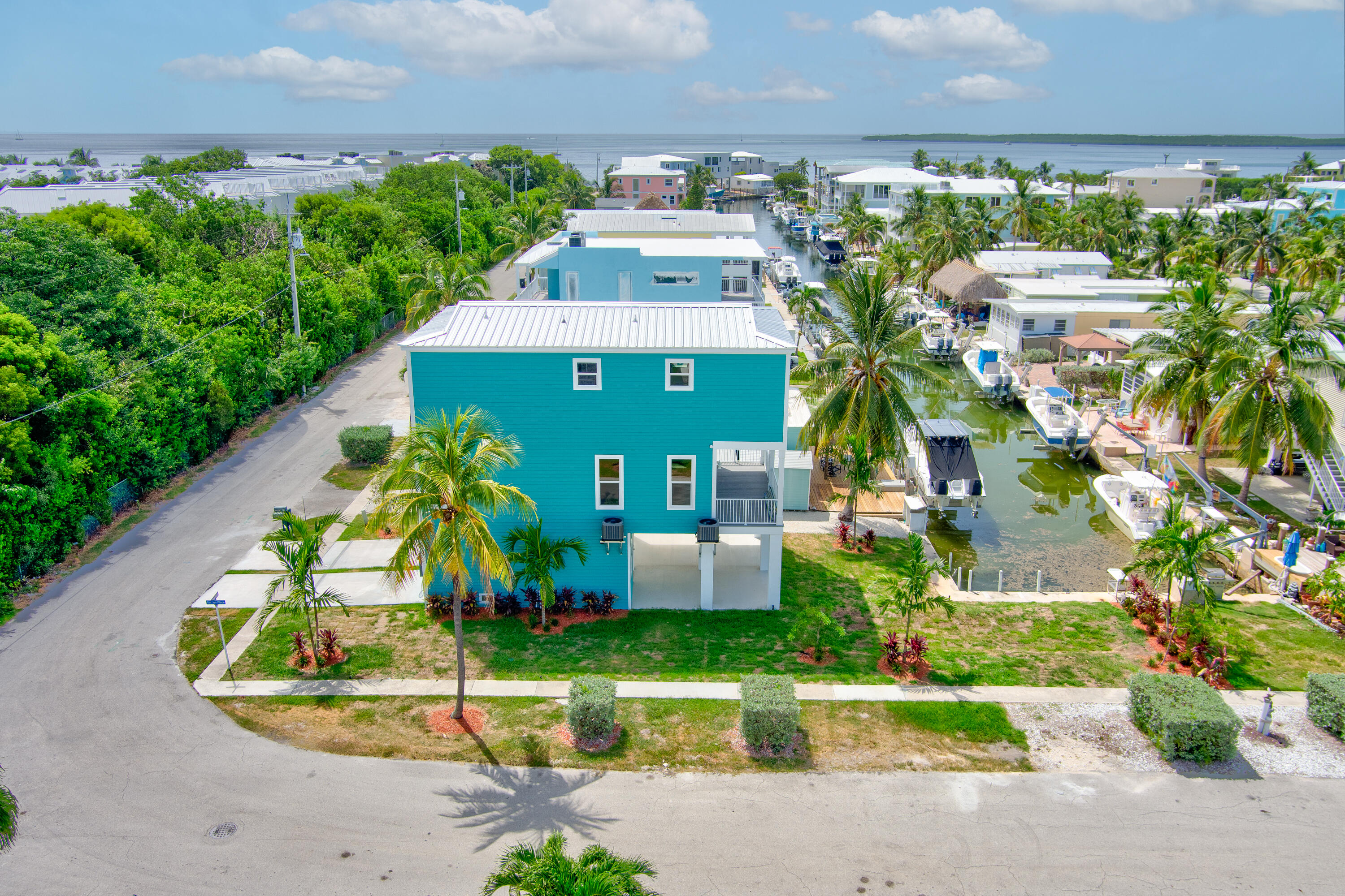 80 Coral Way Property Photo 8
