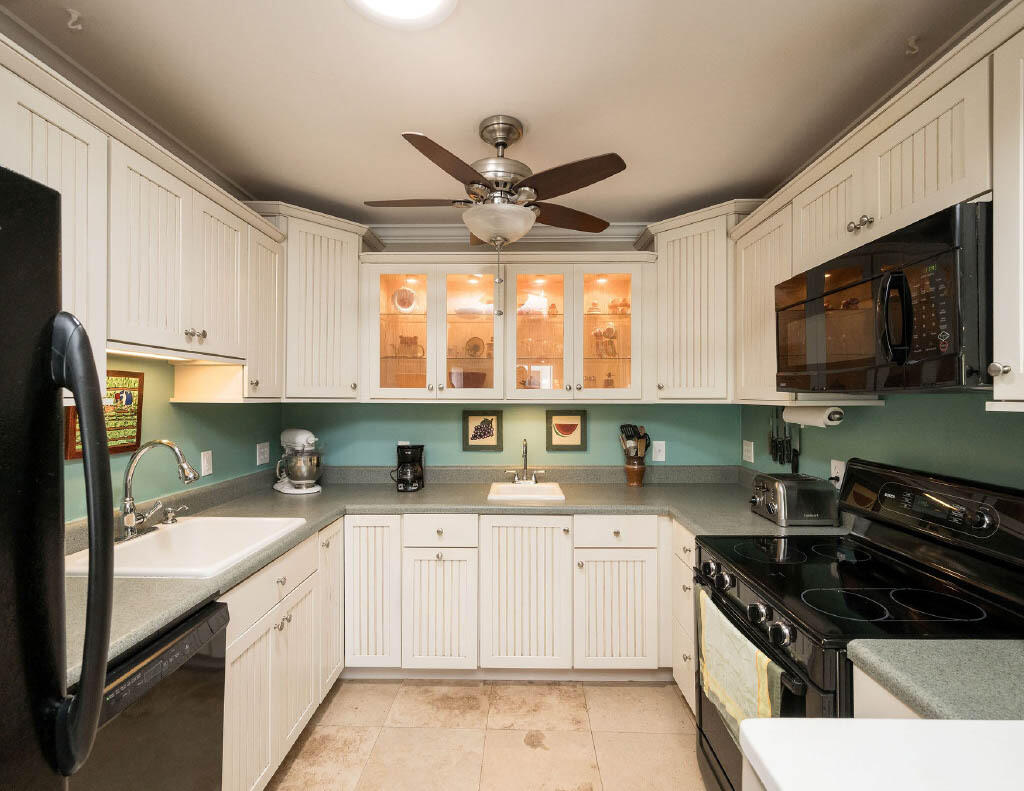 3739 Paula Avenue Property Photo 8