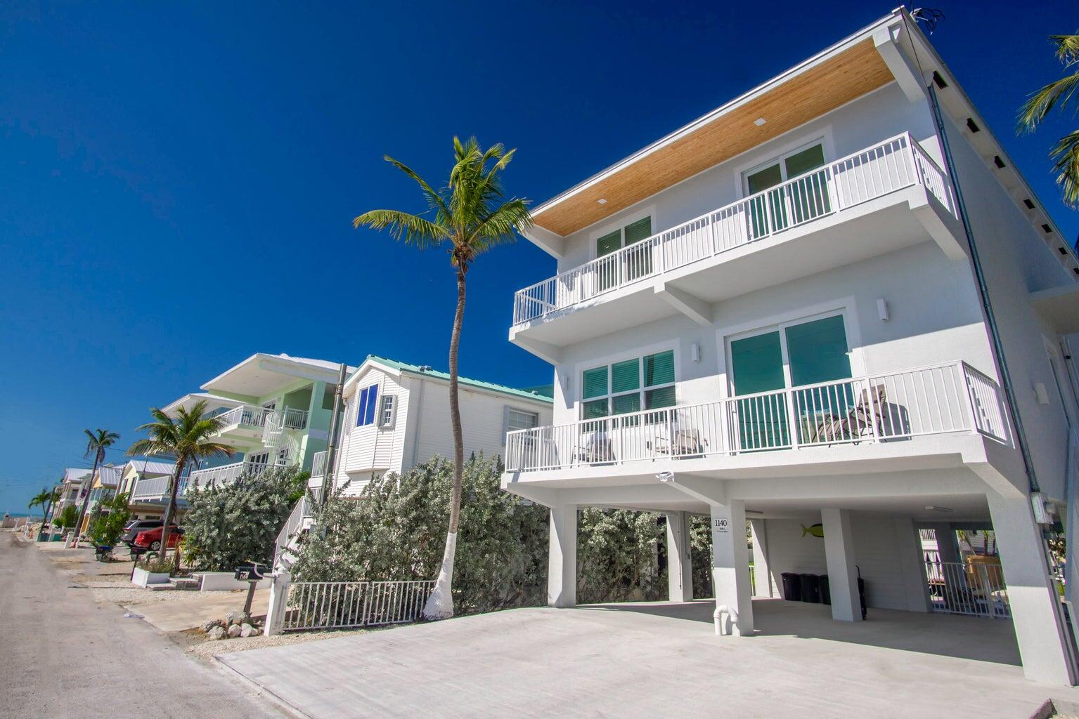 1140 92nd Street Property Photo 4