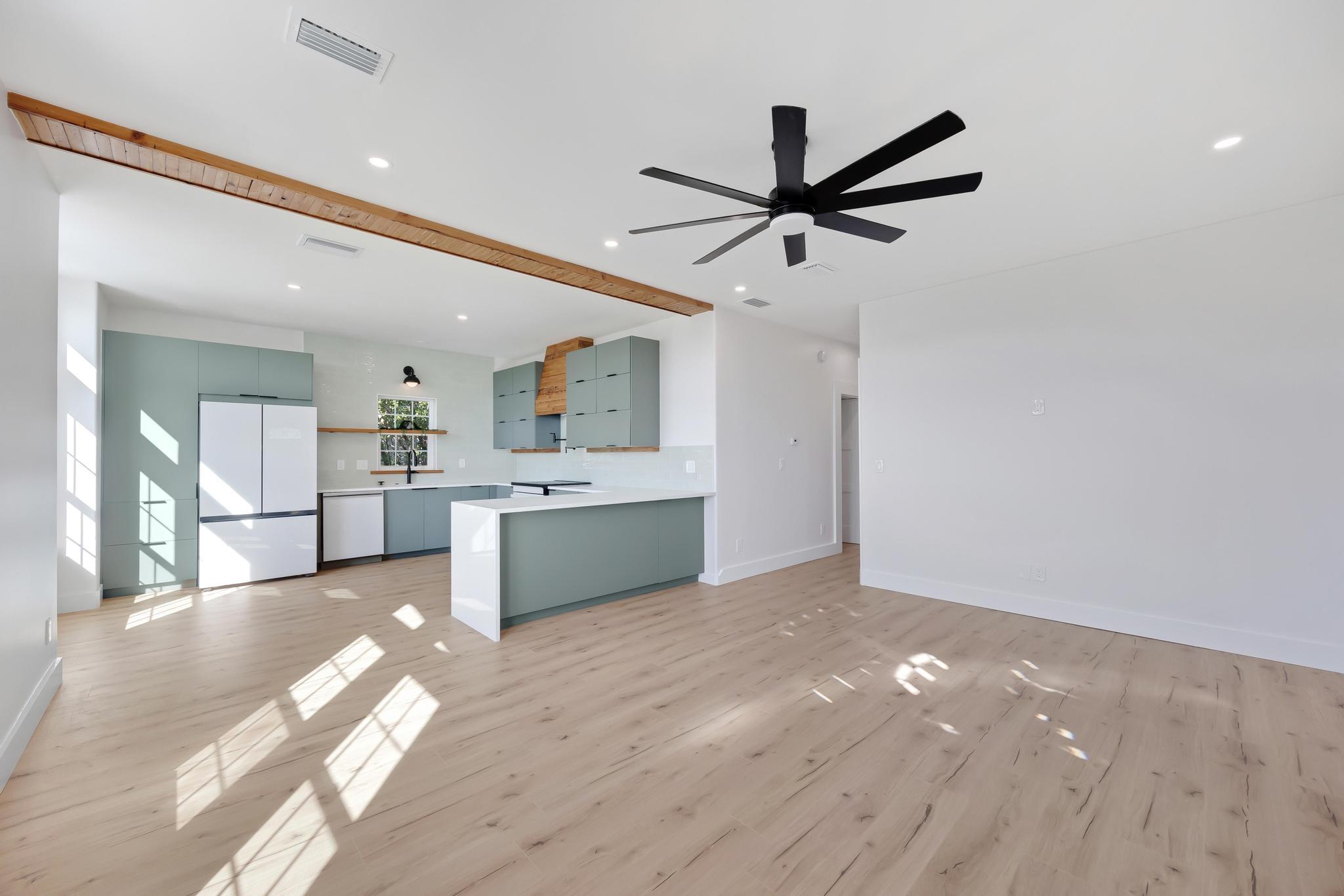 22922 Blackbeard Lane Property Photo 2