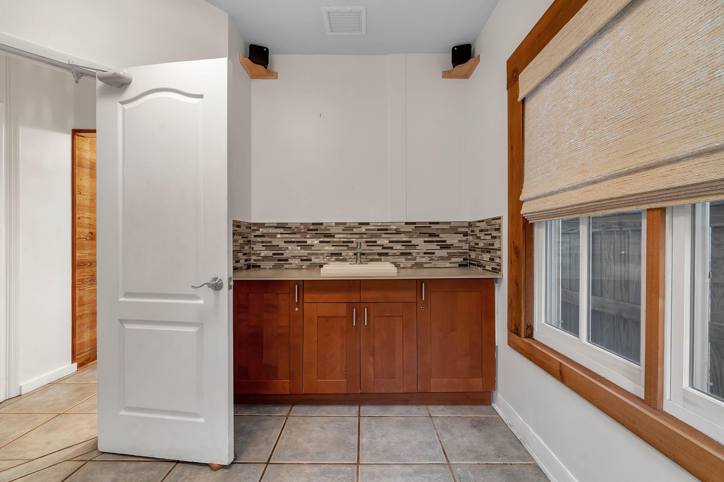 627 Whitehead Street Property Photo 7