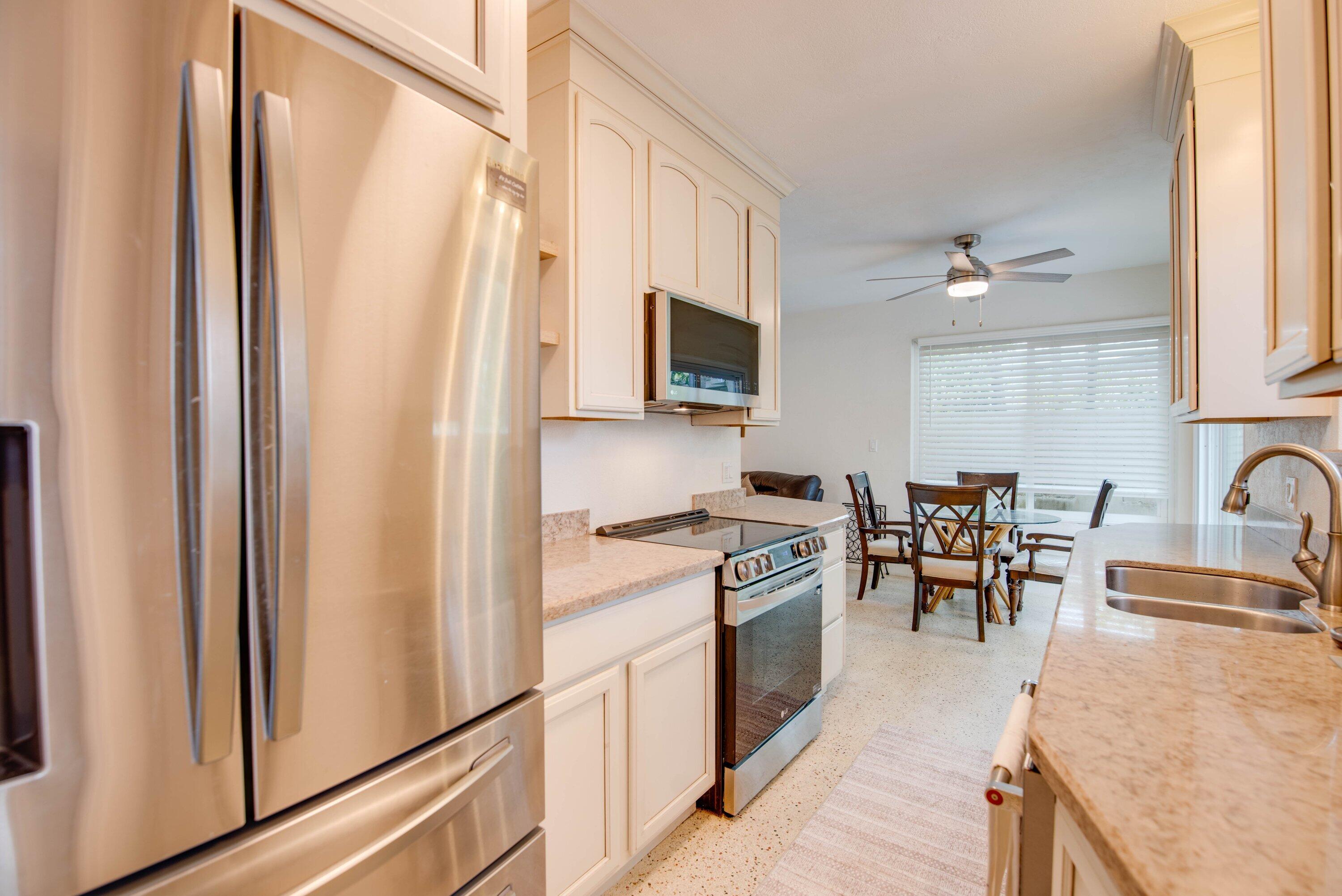 2107 Staples Avenue Property Photo 7