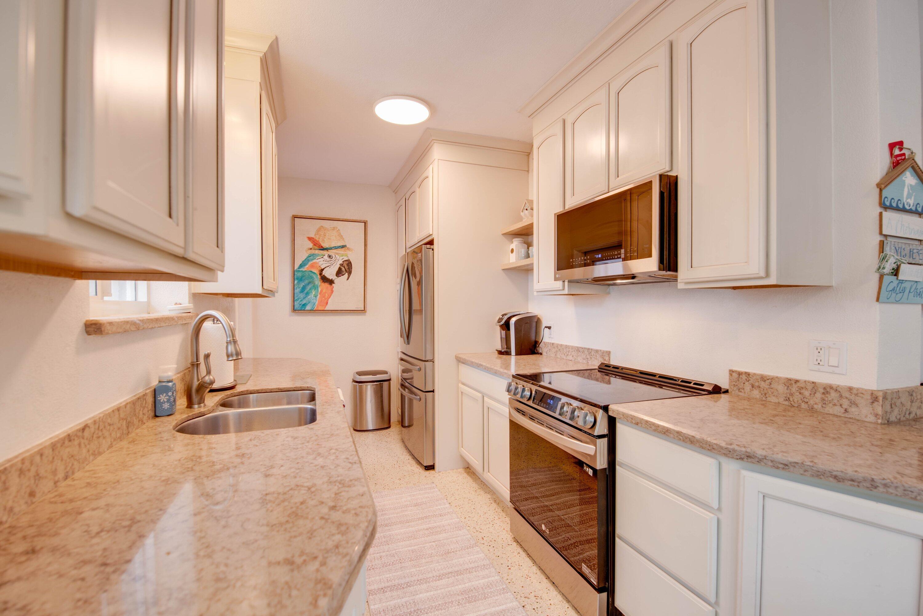 2107 Staples Avenue Property Photo 8