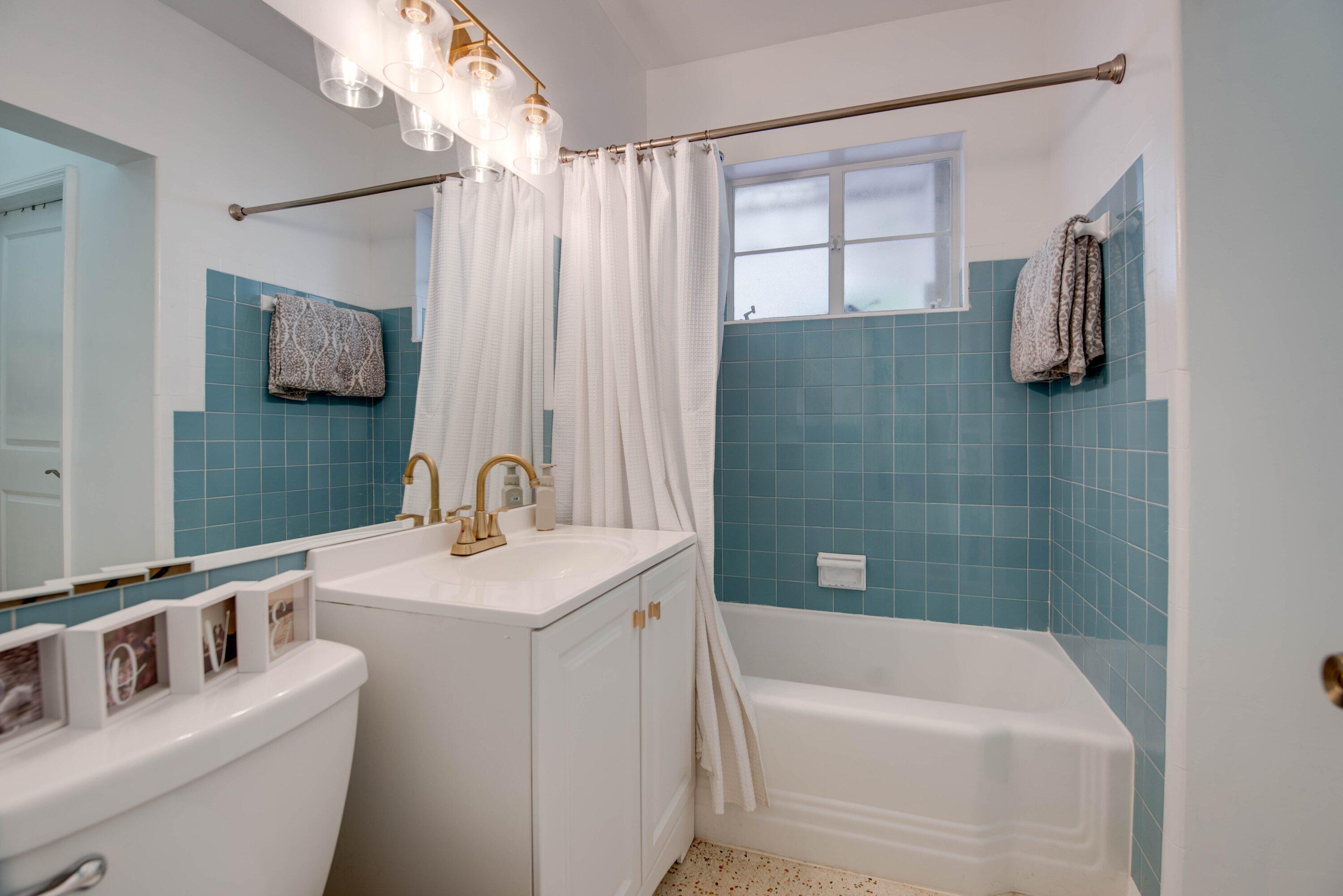 2107 Staples Avenue Property Photo 11