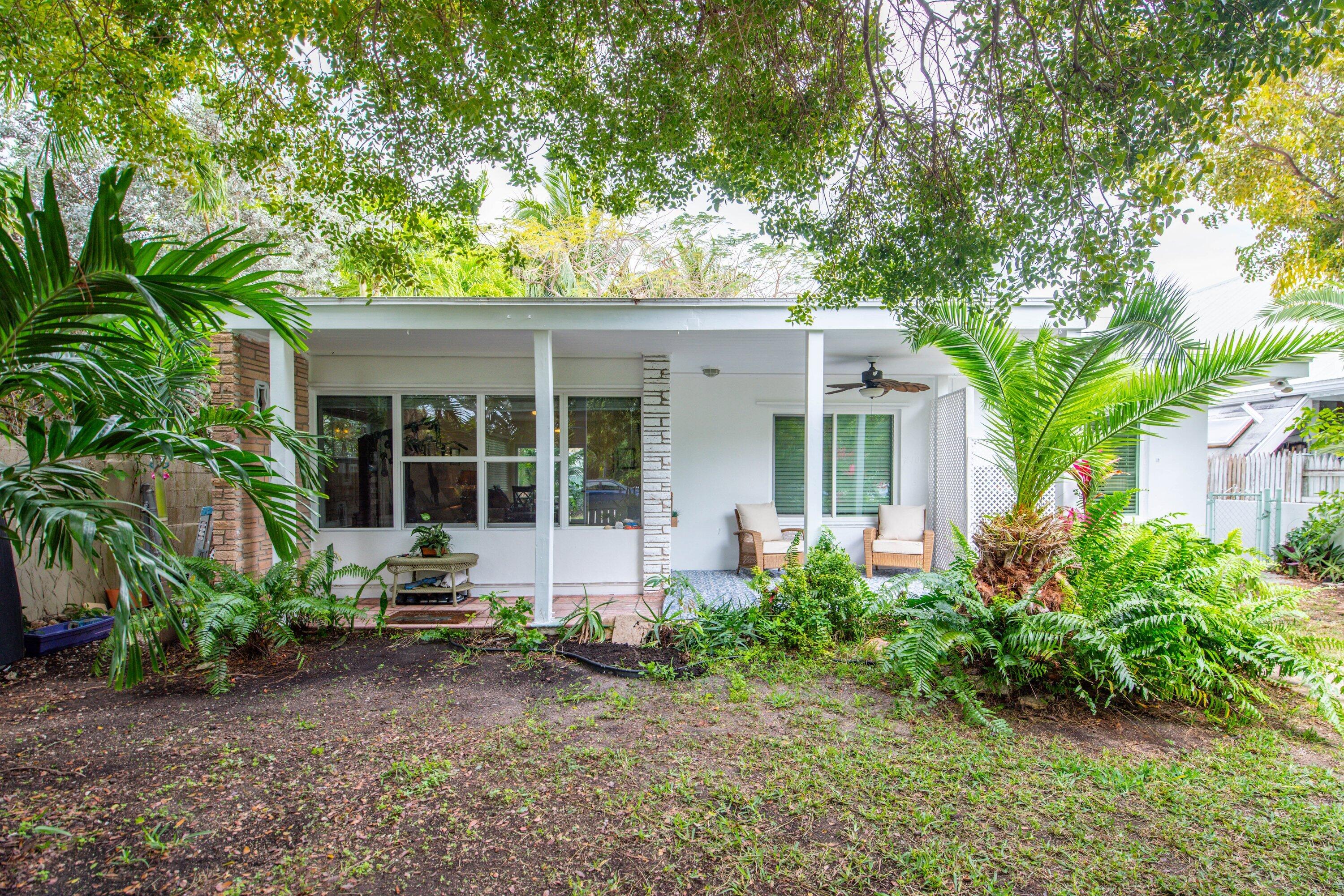 2107 Staples Avenue Property Photo 12