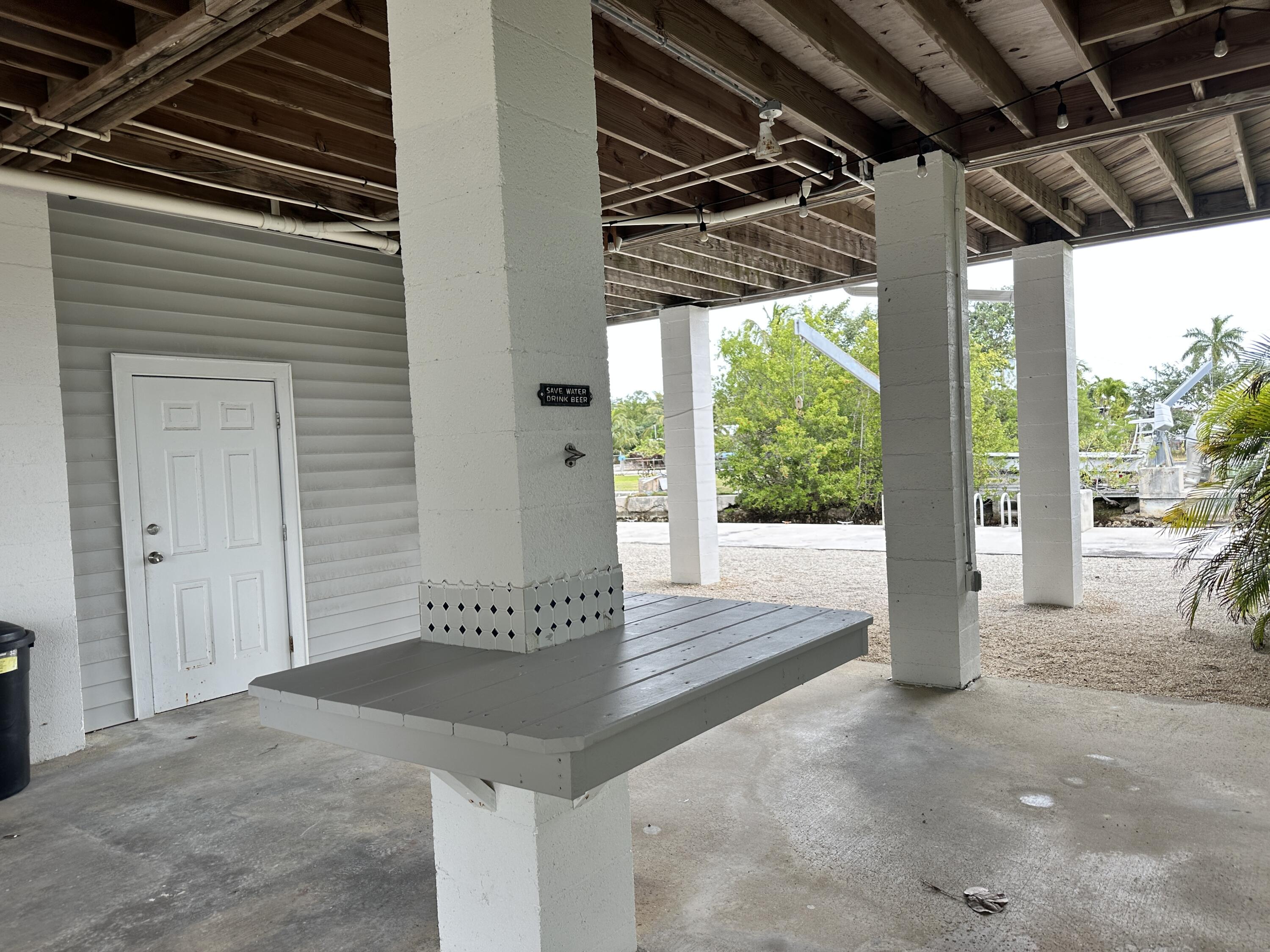 3715 Pine Street Property Photo 10