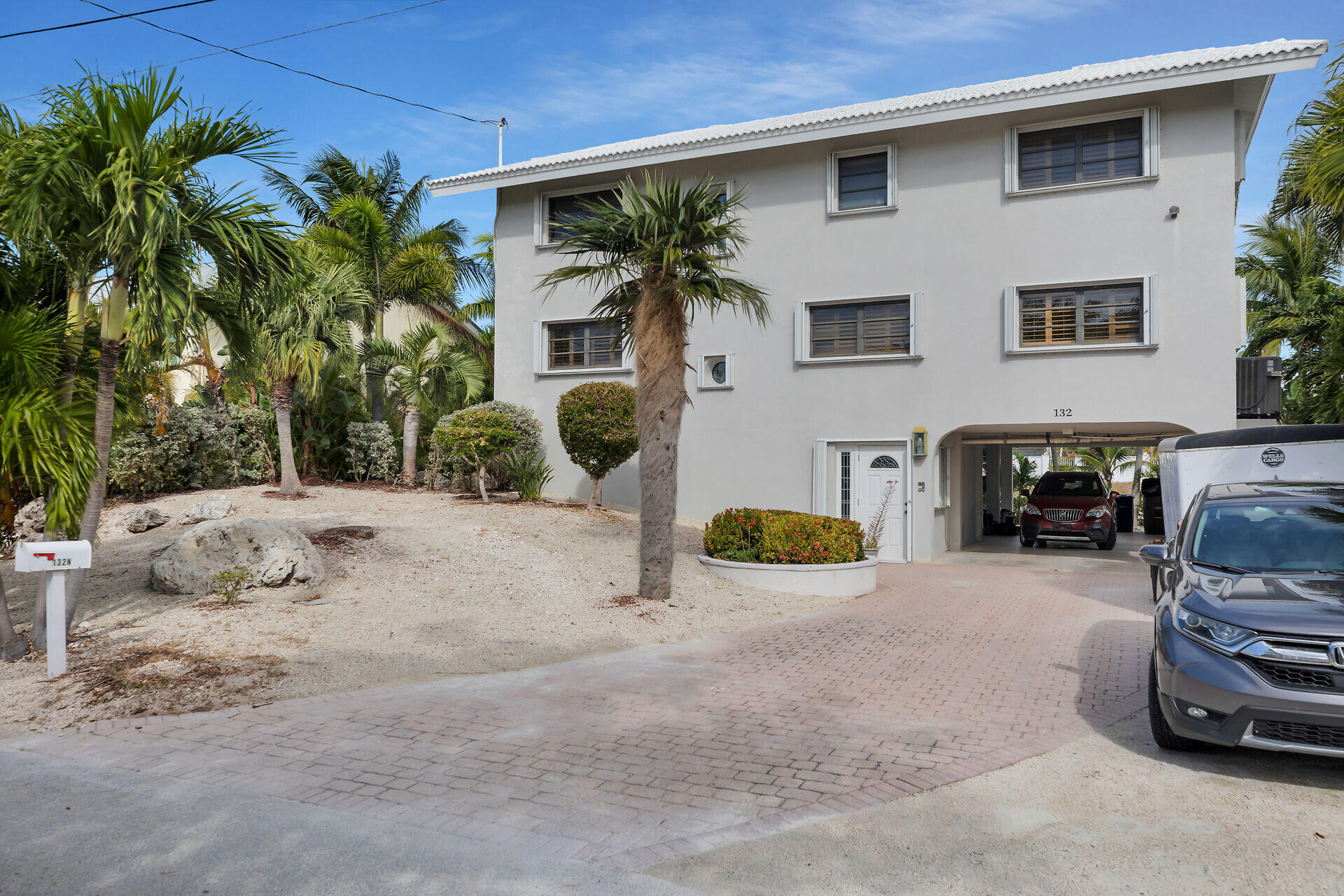 132 N Indies Drive Property Photo 1
