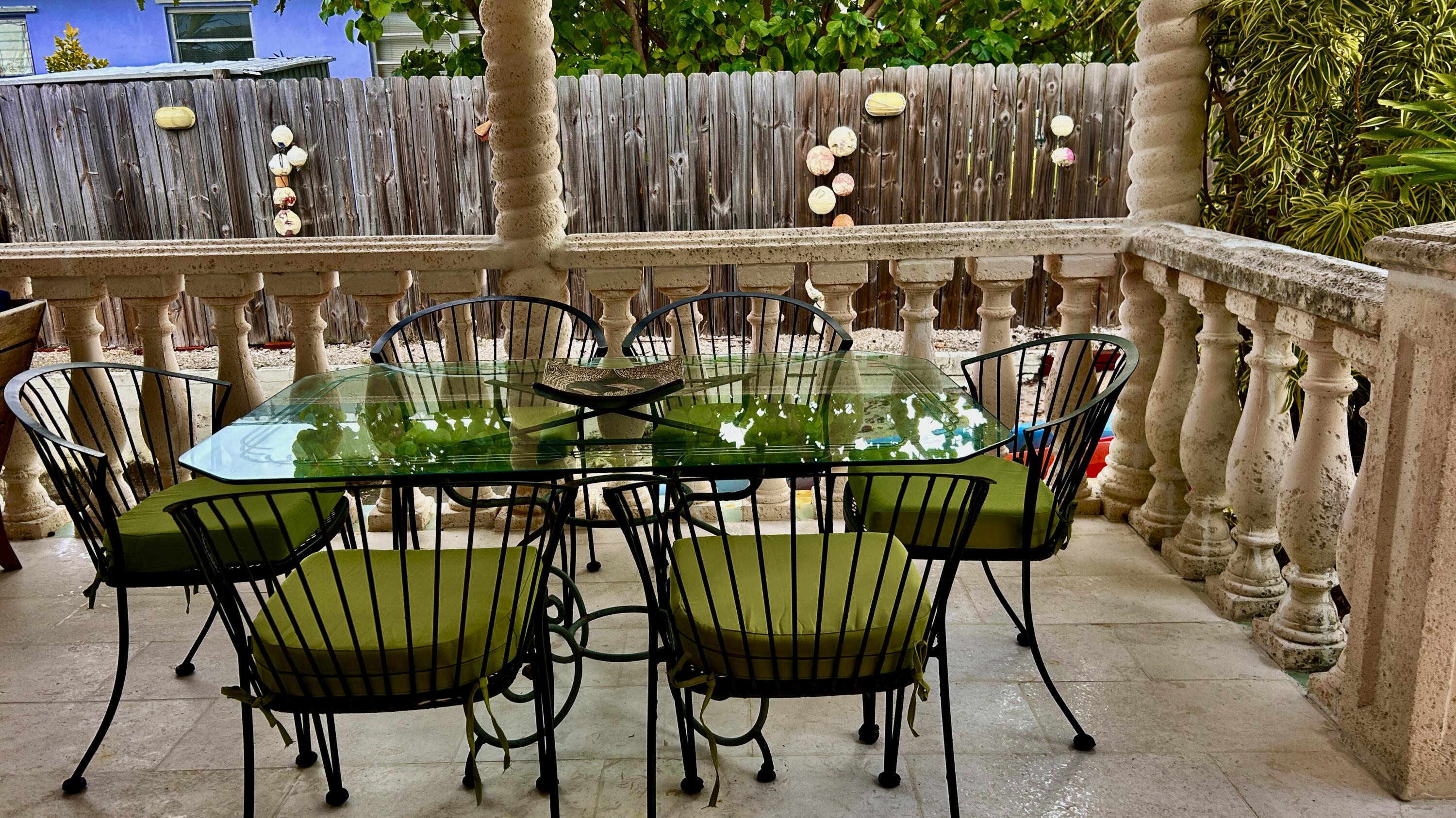 64 Seagate Boulevard Property Photo 8