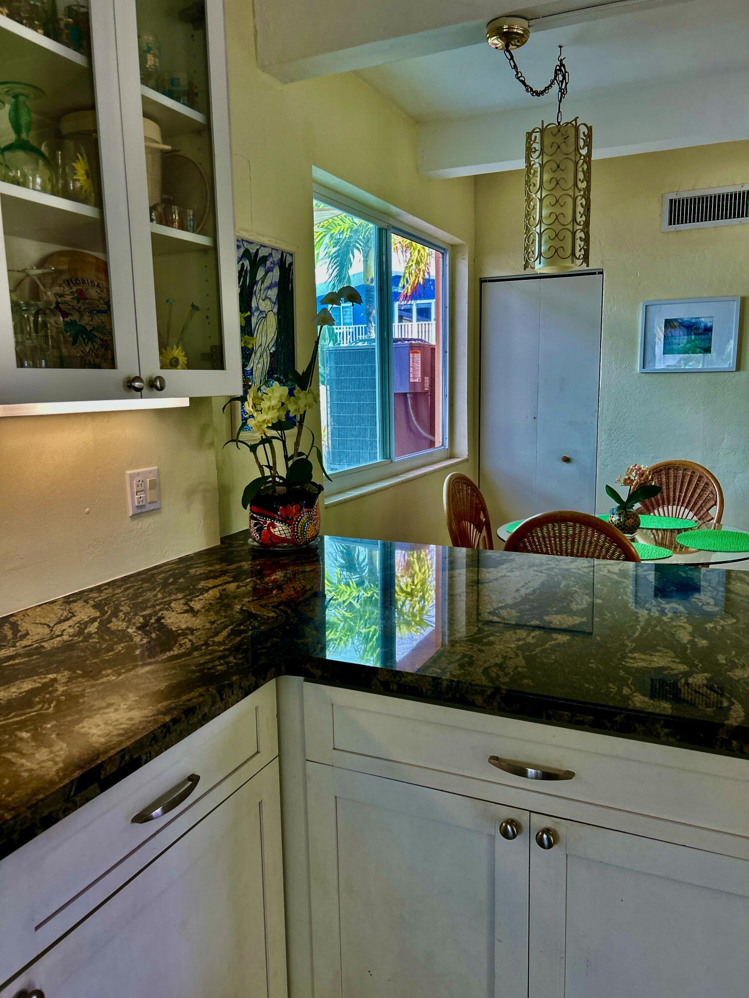64 Seagate Boulevard Property Photo 9