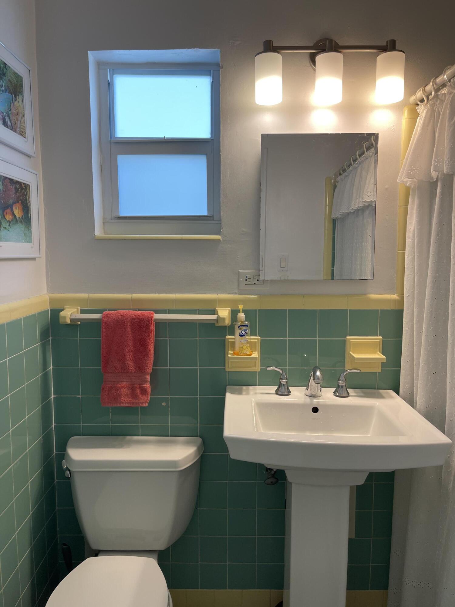 64 Seagate Boulevard Property Photo 22