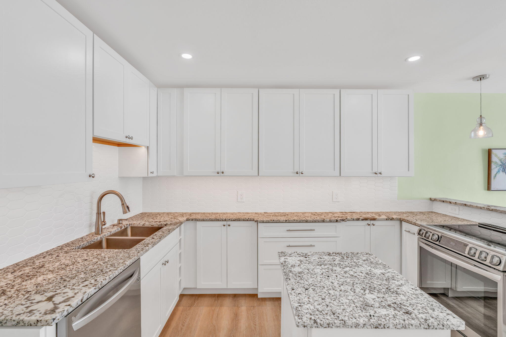 755 W Ocean Drive, 3 Property Photo 12