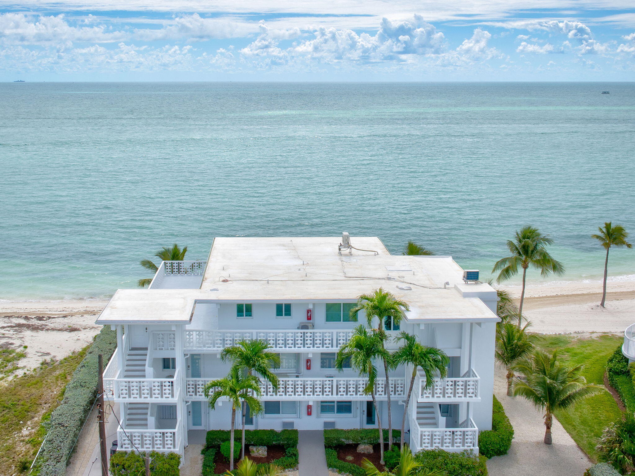 755 W Ocean Drive, 3 Property Photo 32