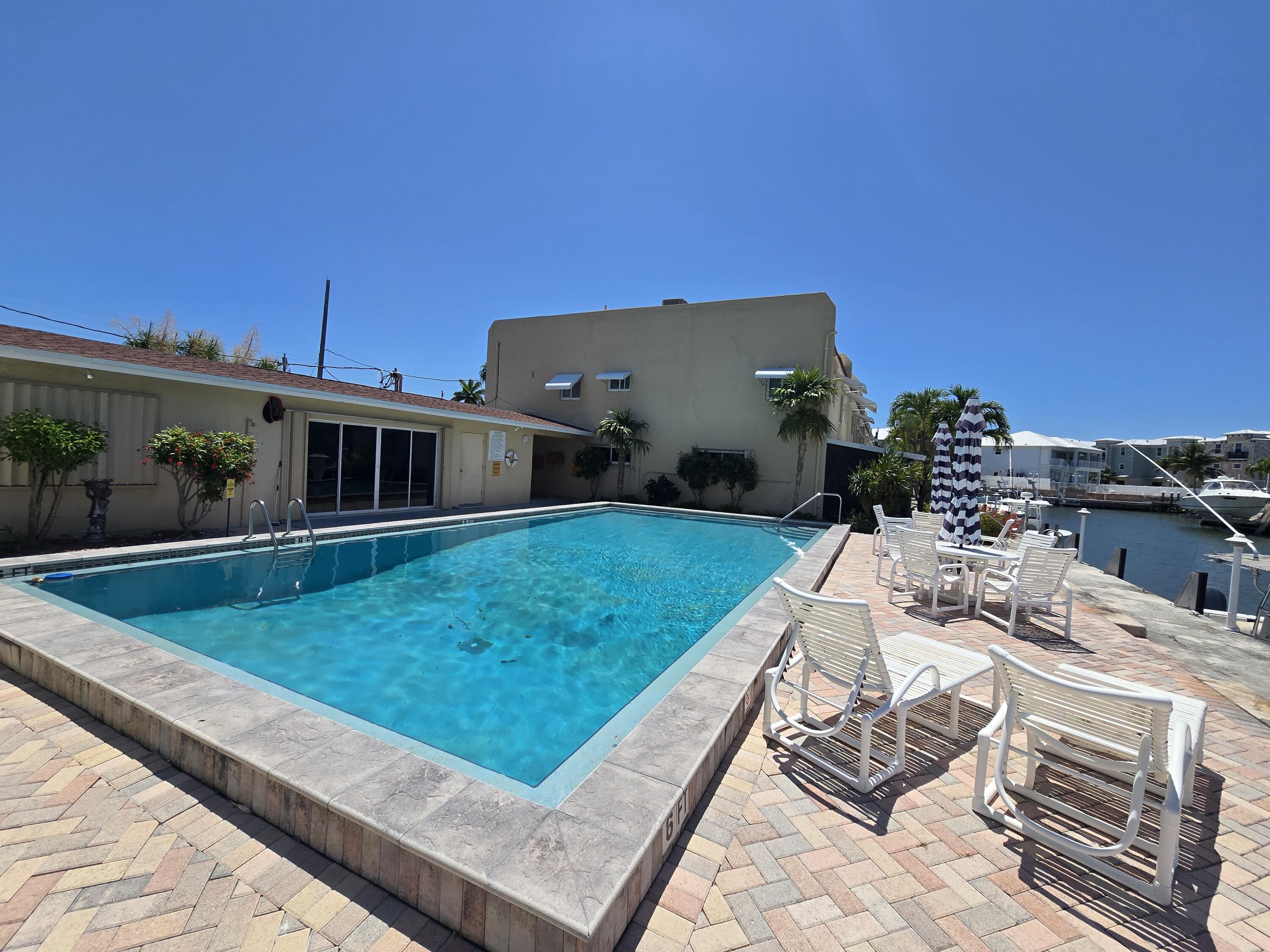 423 Sombrero Beach Road, 2 Property Photo 3