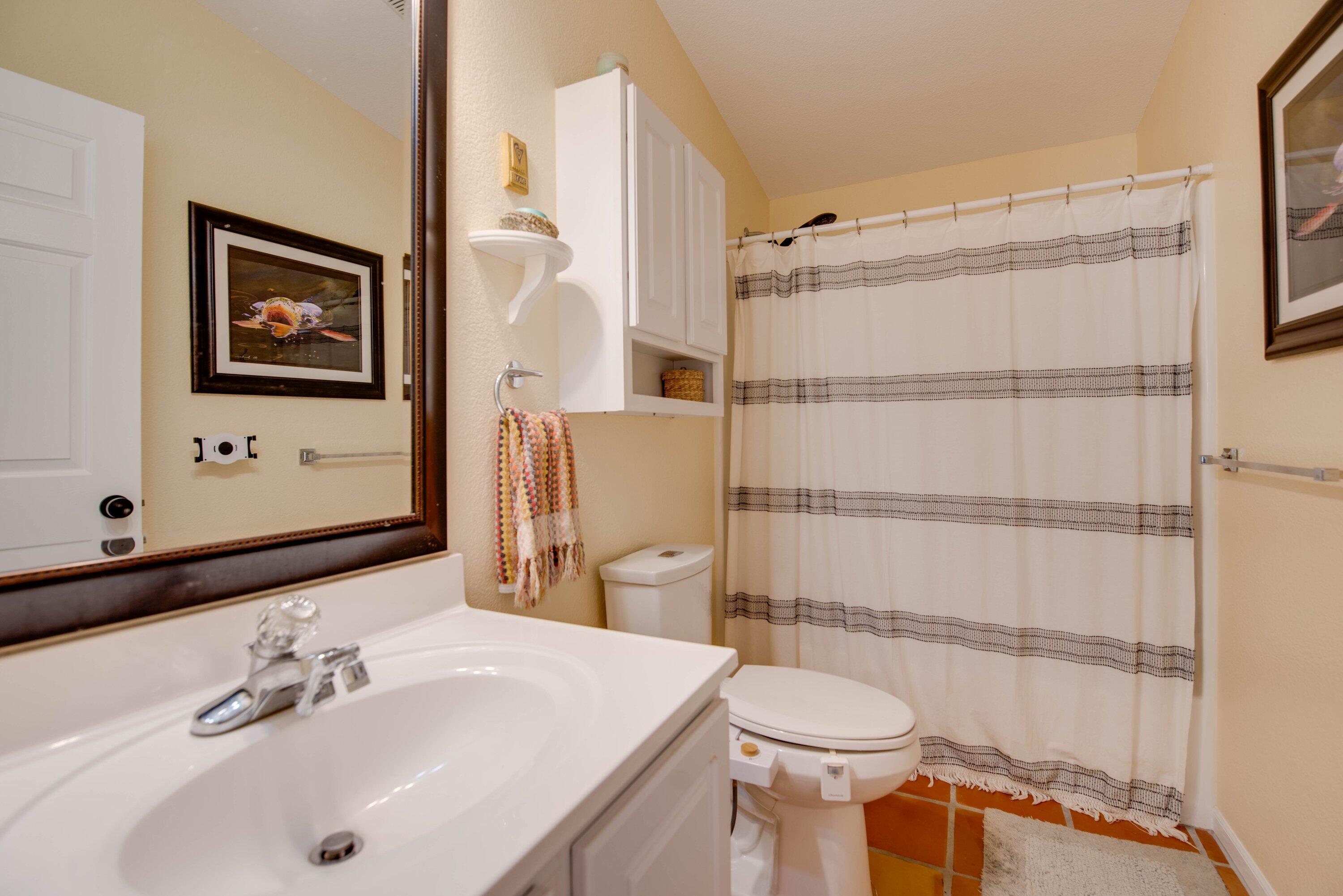 949 E Caribbean Drive Property Photo 16