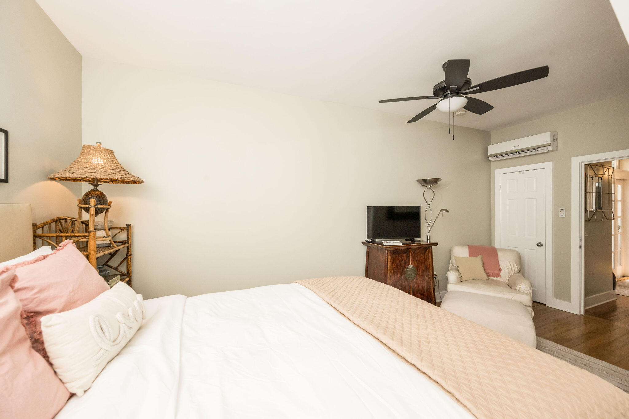 1104 South Street Property Photo 13