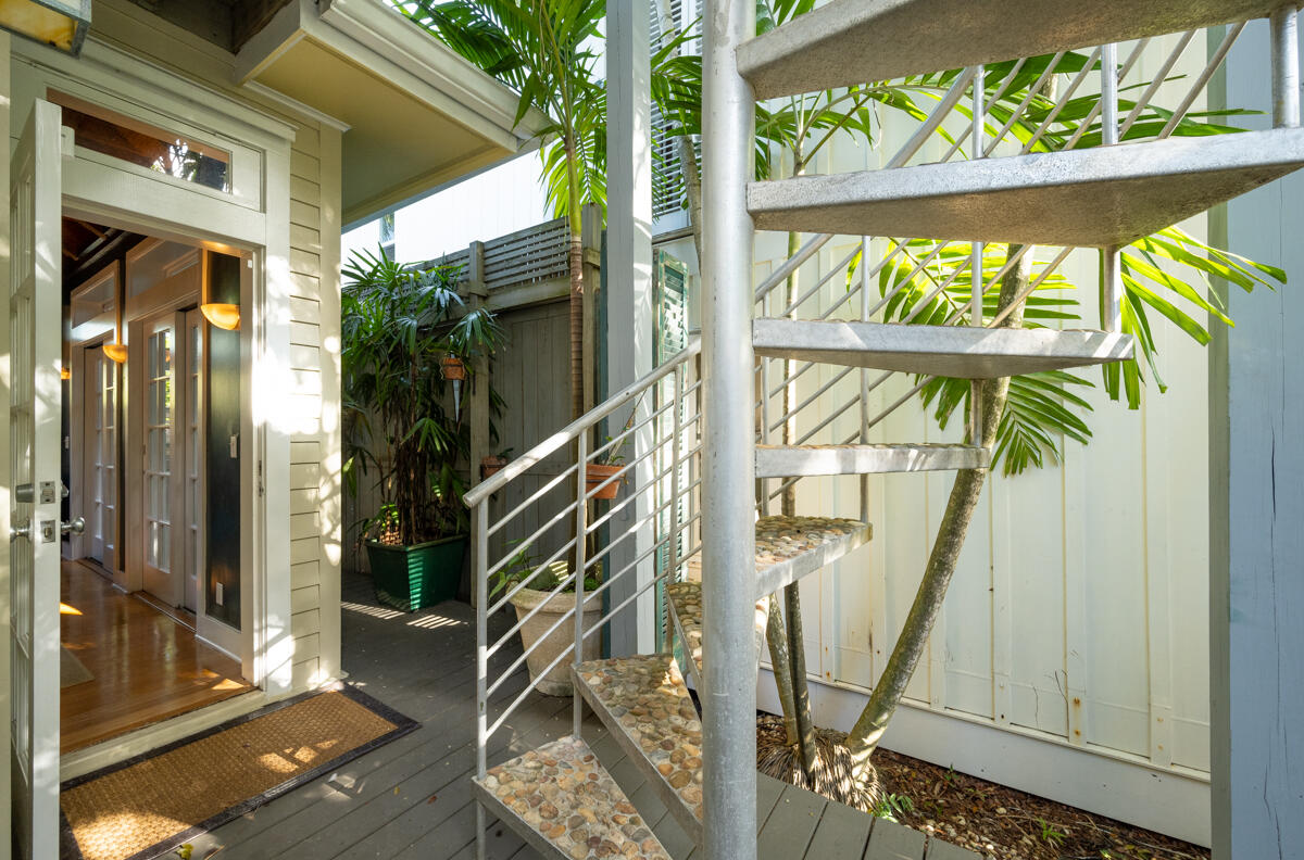 1104 South Street Property Photo 44