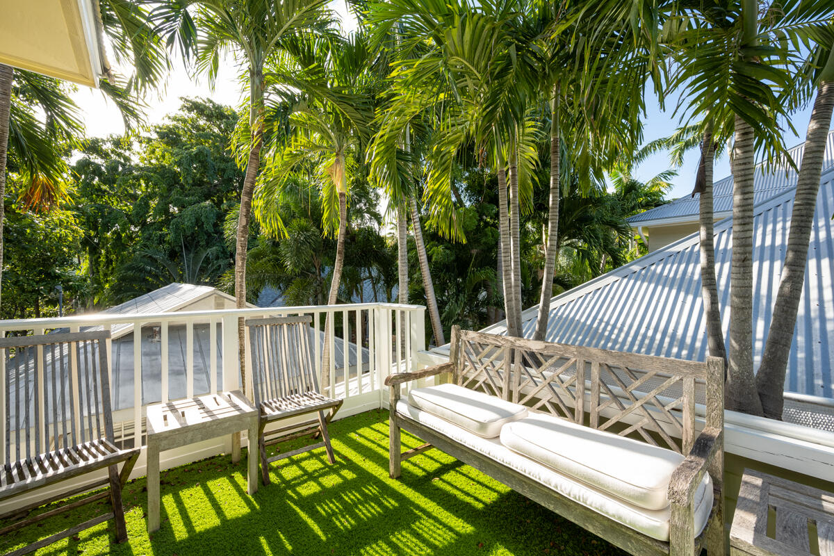 1104 South Street Property Photo 49