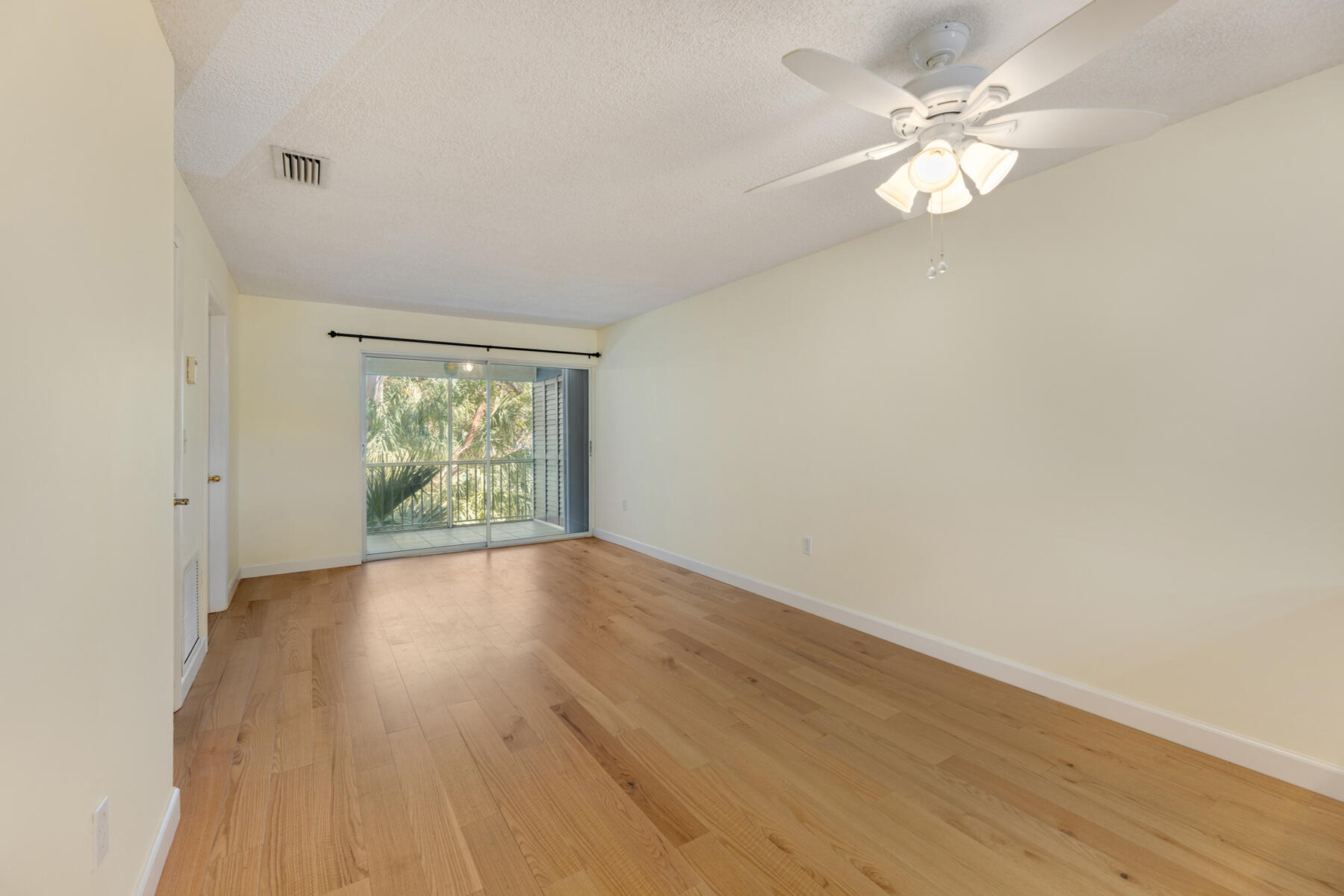 98202 Windward Avenue Property Photo 8