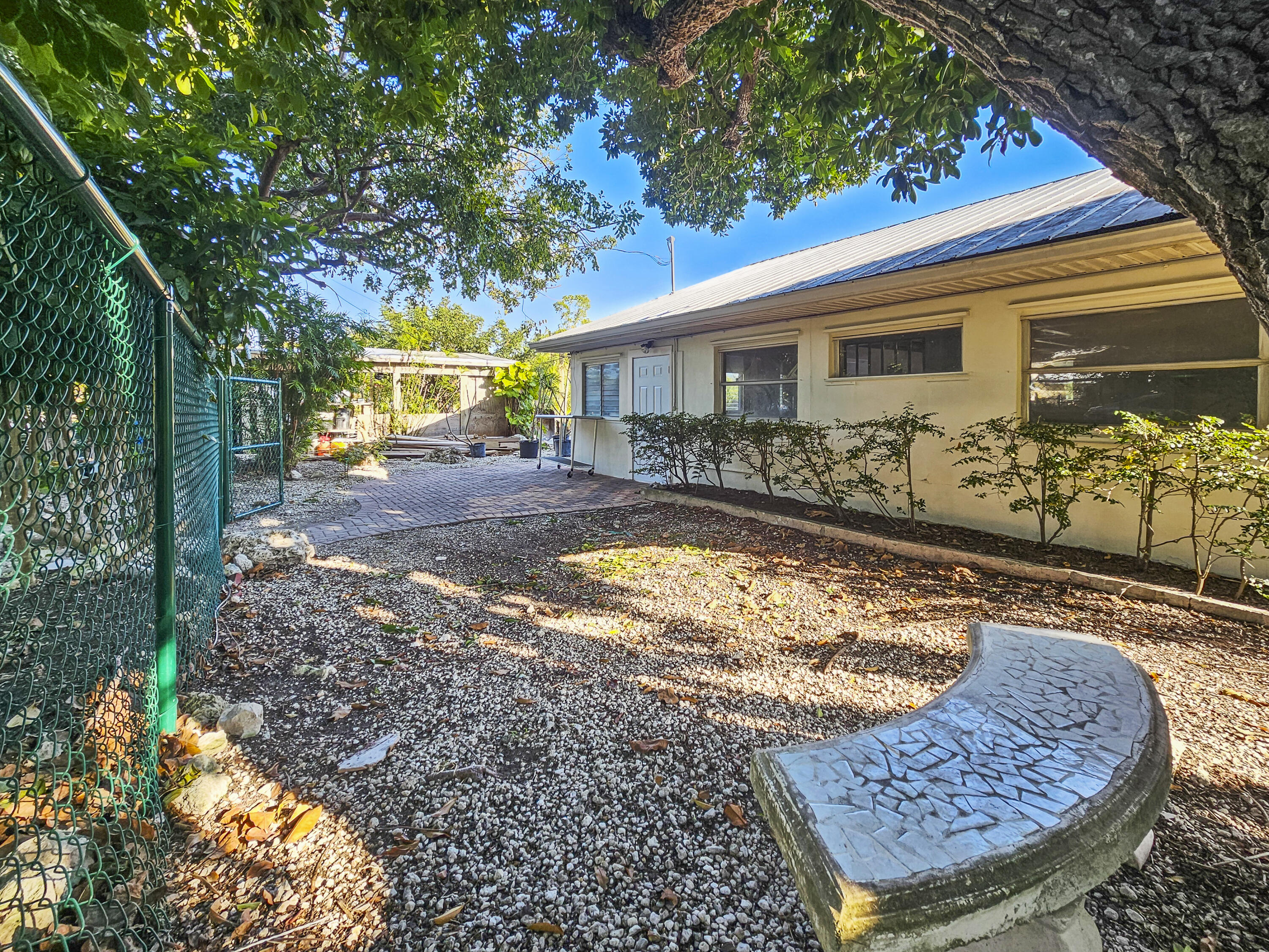 27001 Overseas Highway Property Photo 6