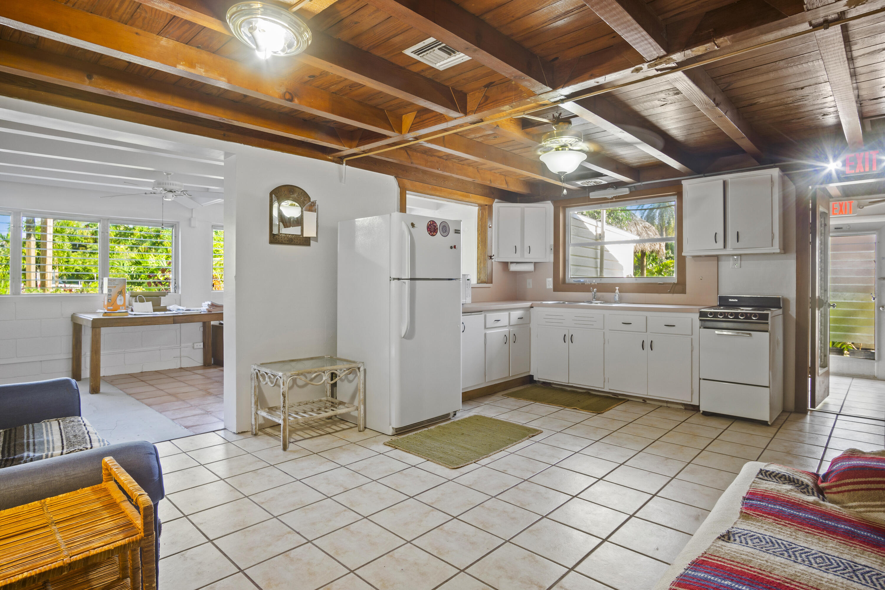 27001 Overseas Highway Property Photo 10