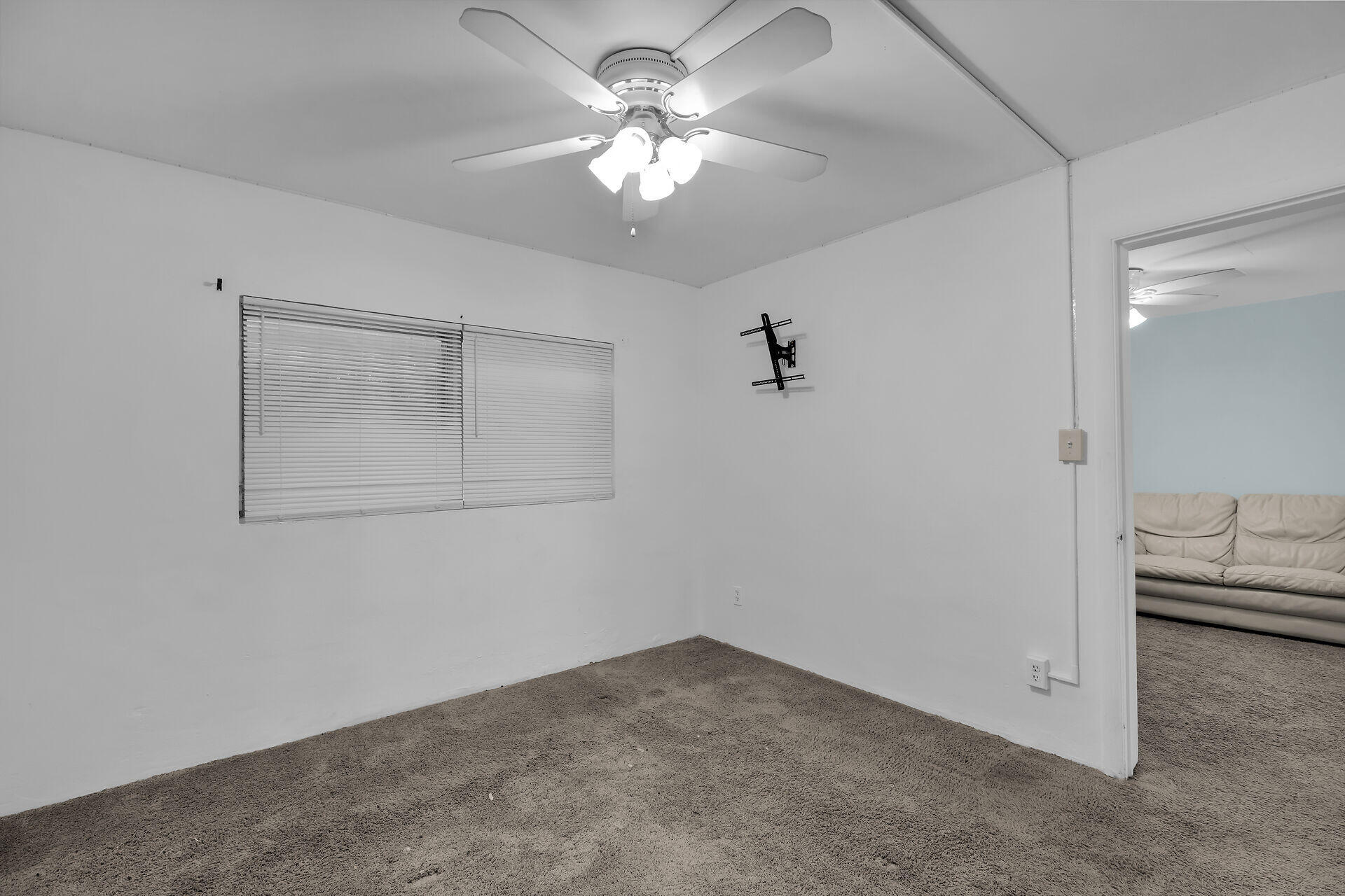 396 50th Street Property Photo 28