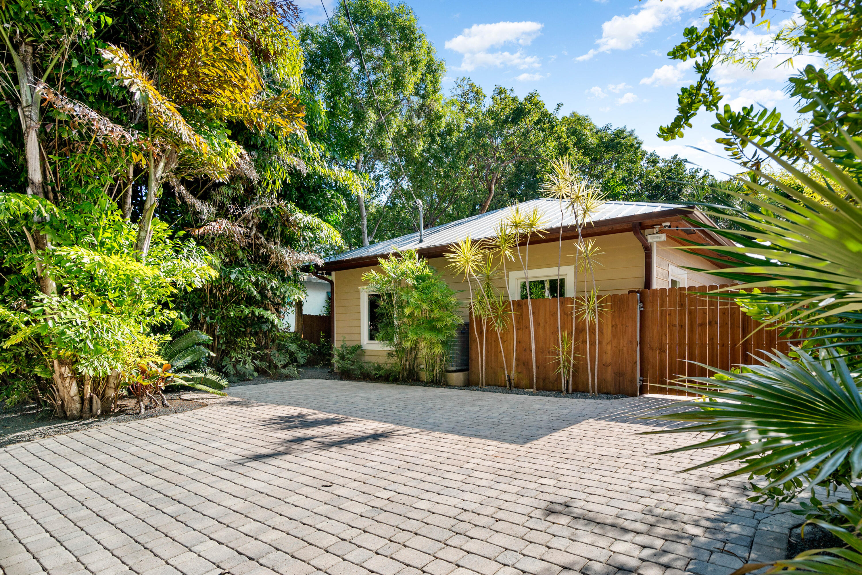 85 Henry Morgan Drive Property Photo 27