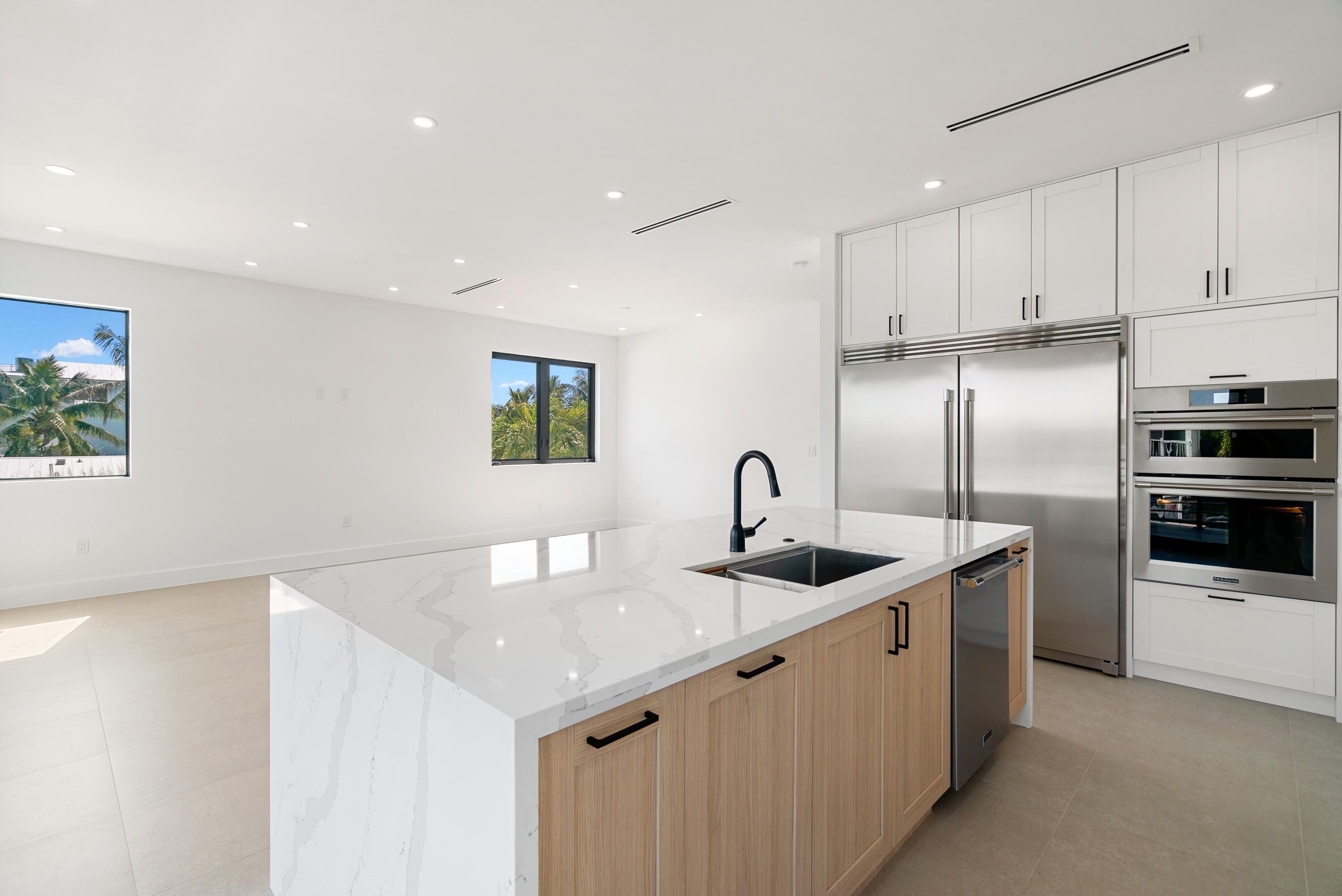 27 Ocean Drive Property Photo 13