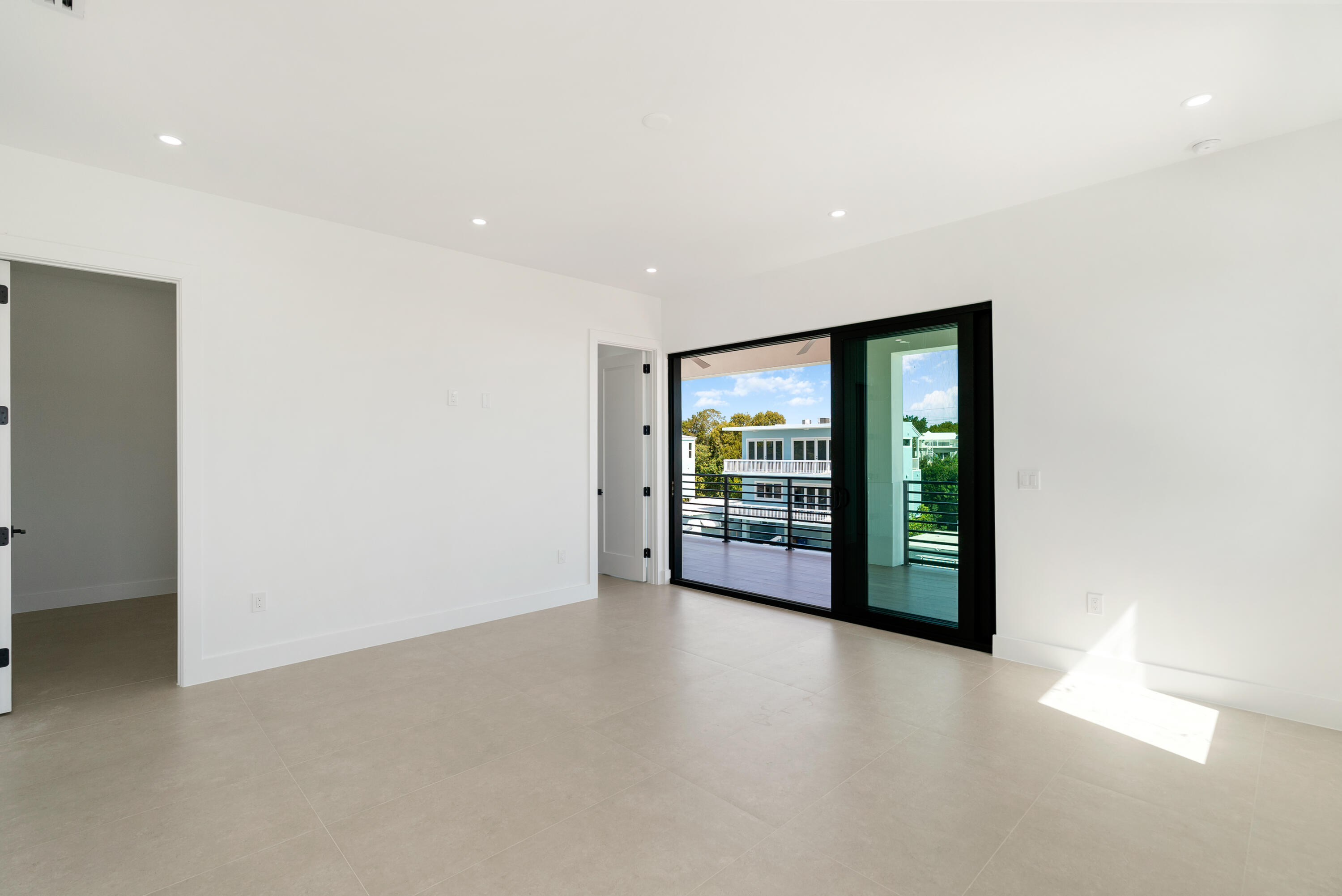 27 Ocean Drive Property Photo 30