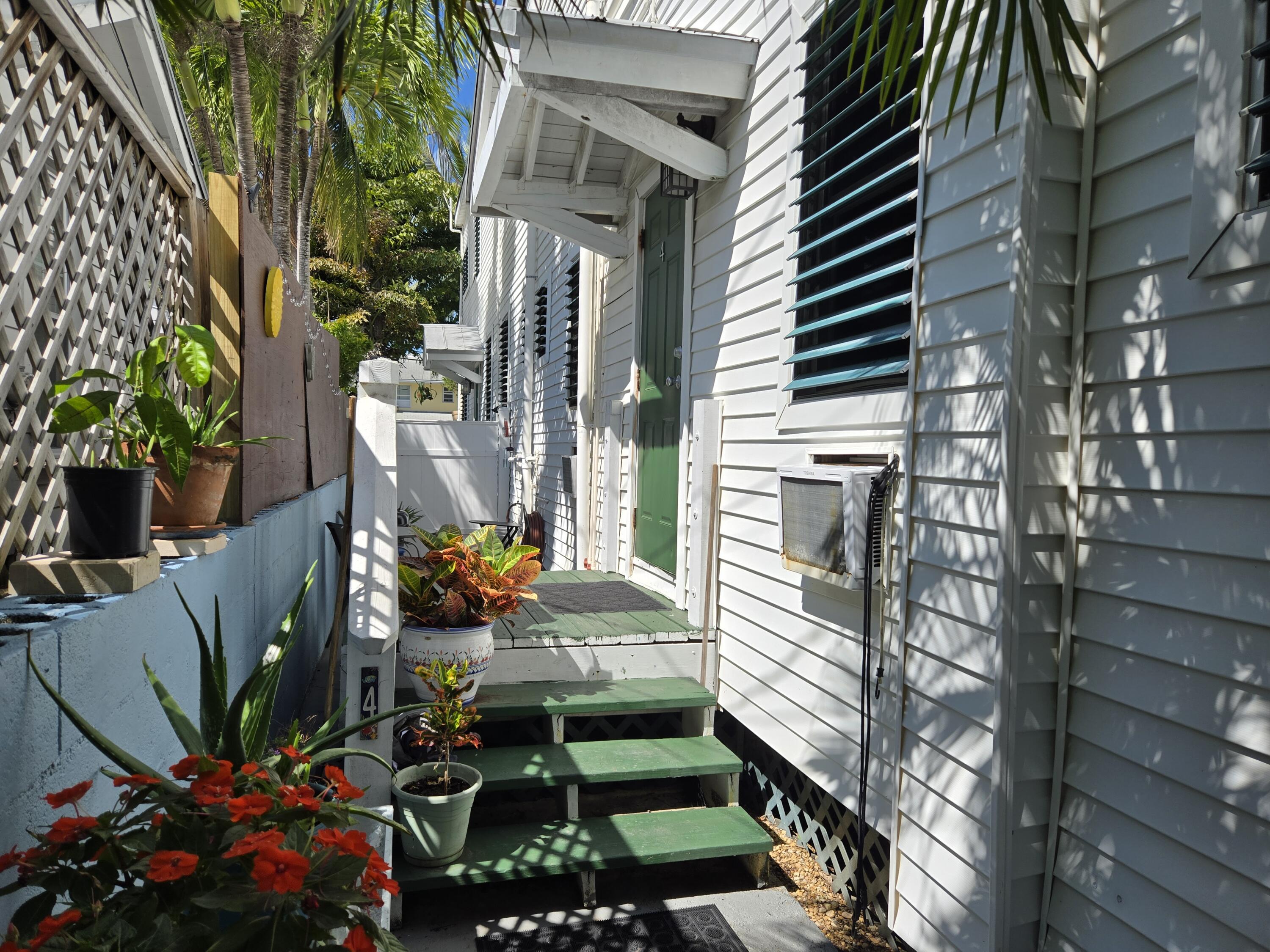 1830 Fogarty Avenue, 4 Property Photo 1