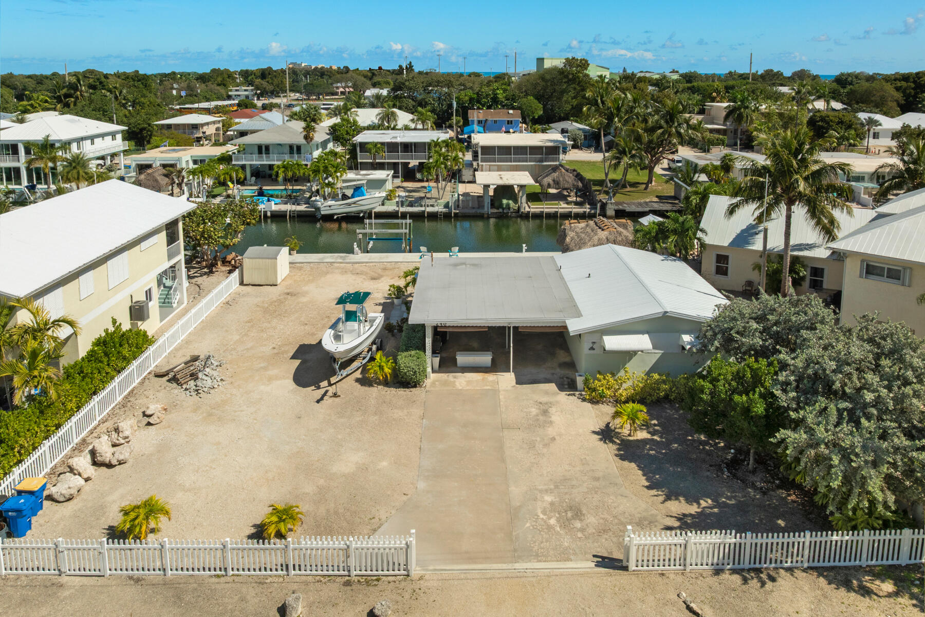 240 S Coconut Palm Boulevard Property Photo 1