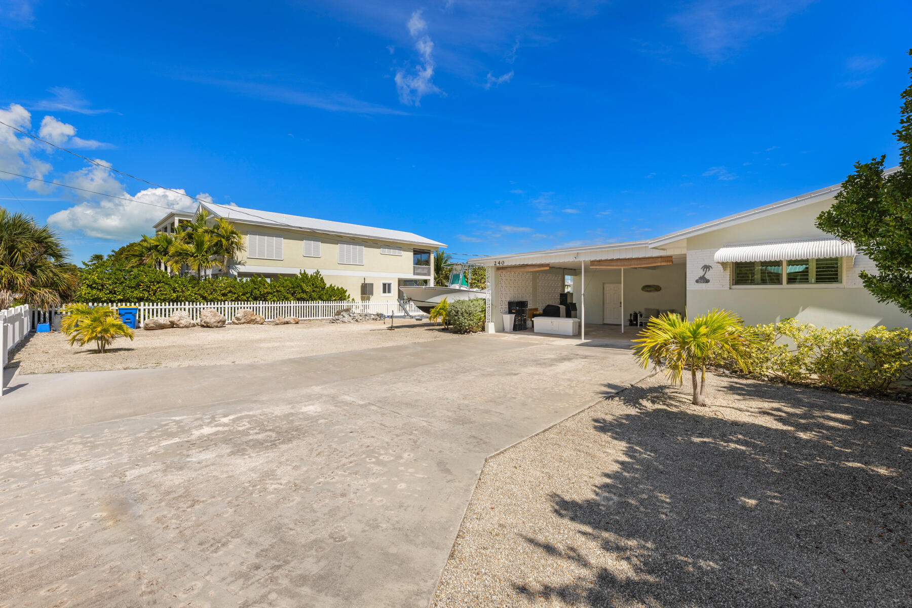 240 S Coconut Palm Boulevard Property Photo 4