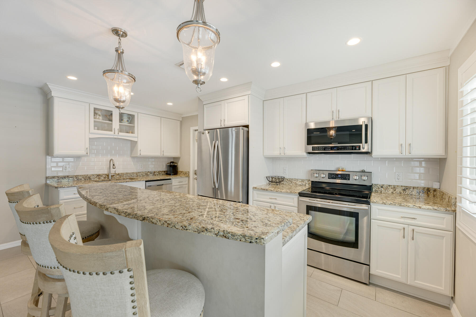 240 S Coconut Palm Boulevard Property Photo 12