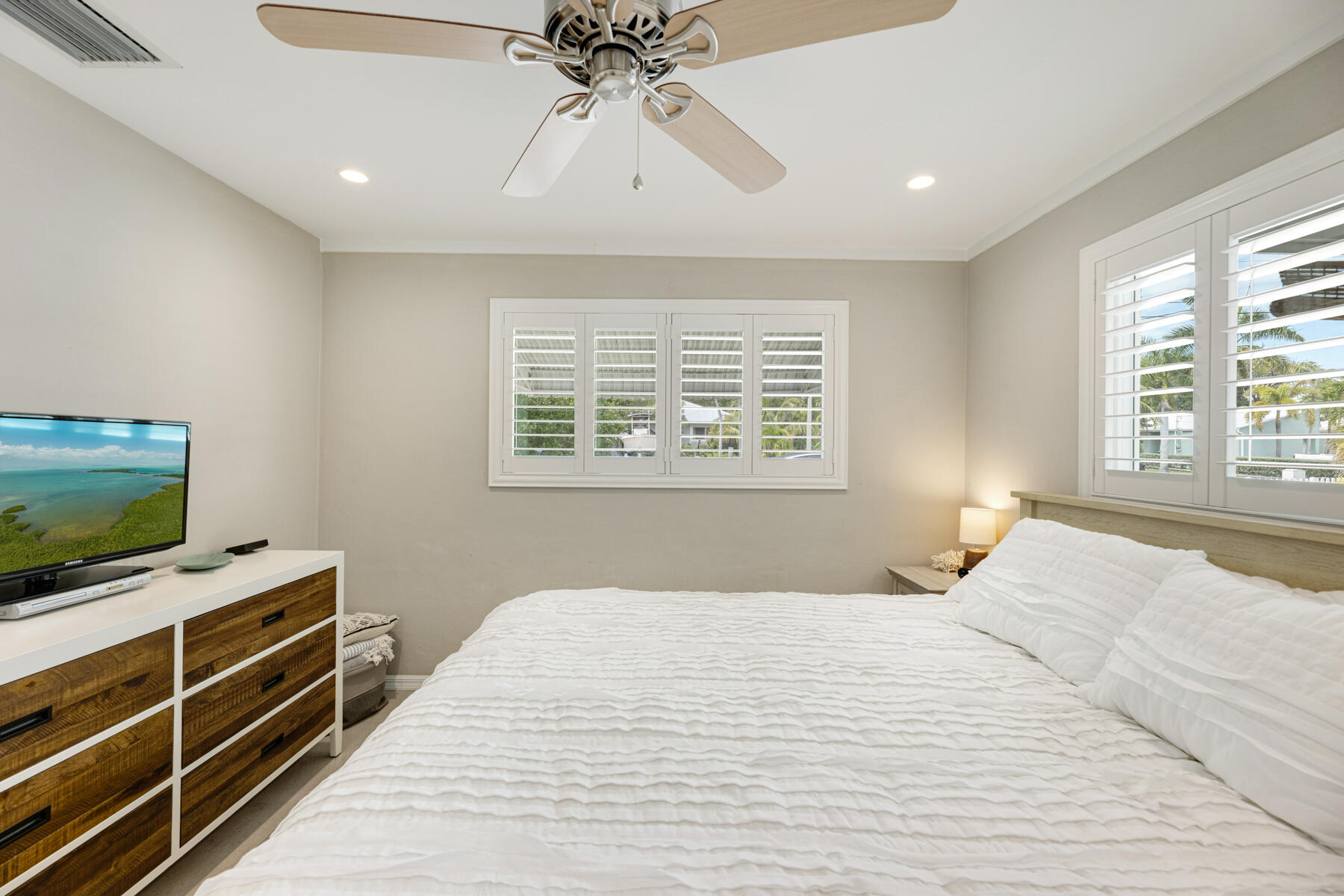 240 S Coconut Palm Boulevard Property Photo 19