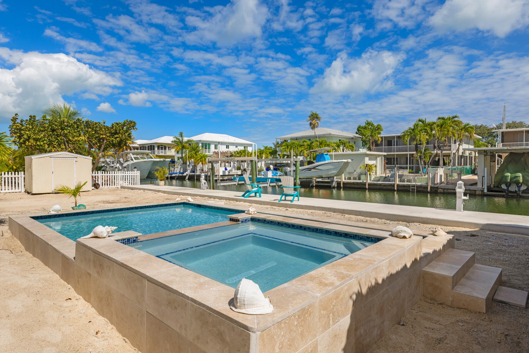 240 S Coconut Palm Boulevard Property Photo 28