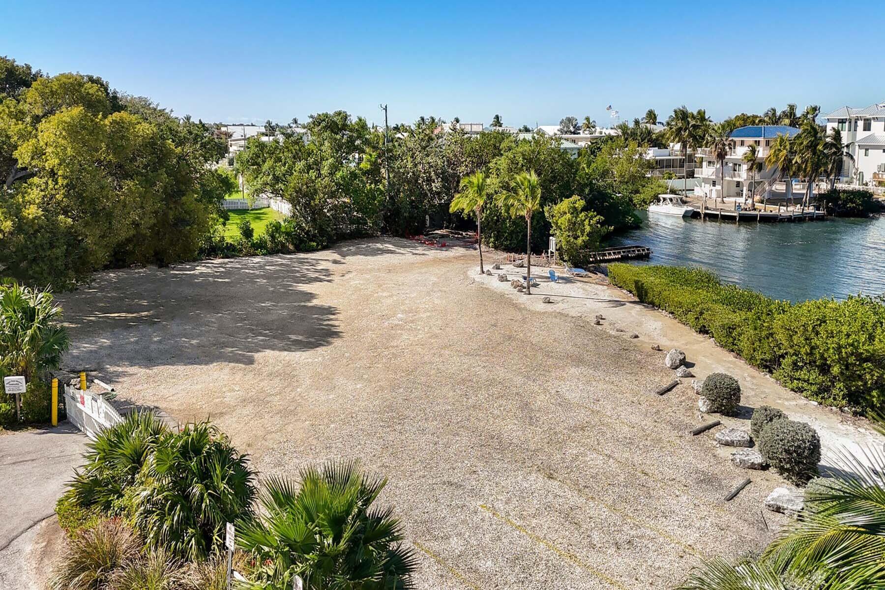 240 S Coconut Palm Boulevard Property Photo 53