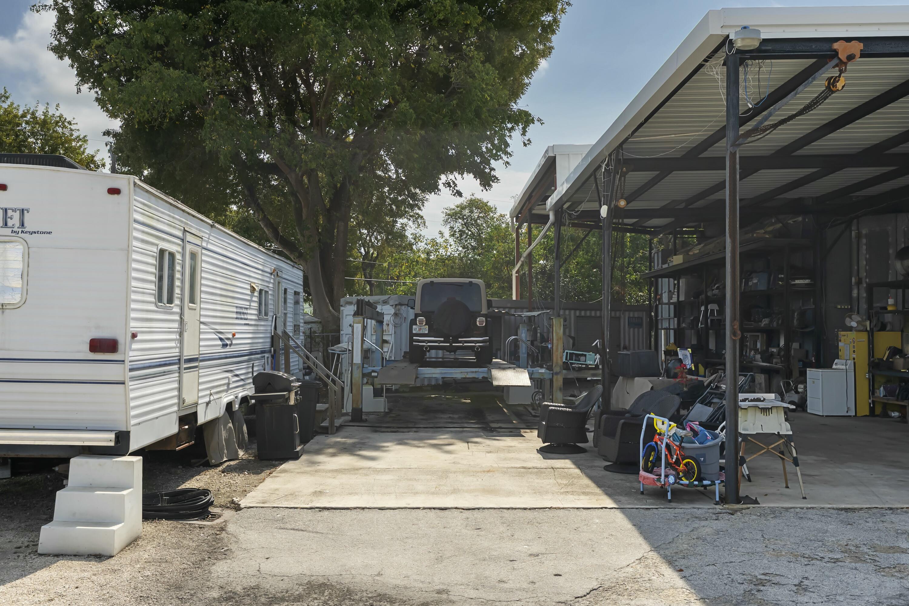 100099 Overseas Highway Property Photo 35