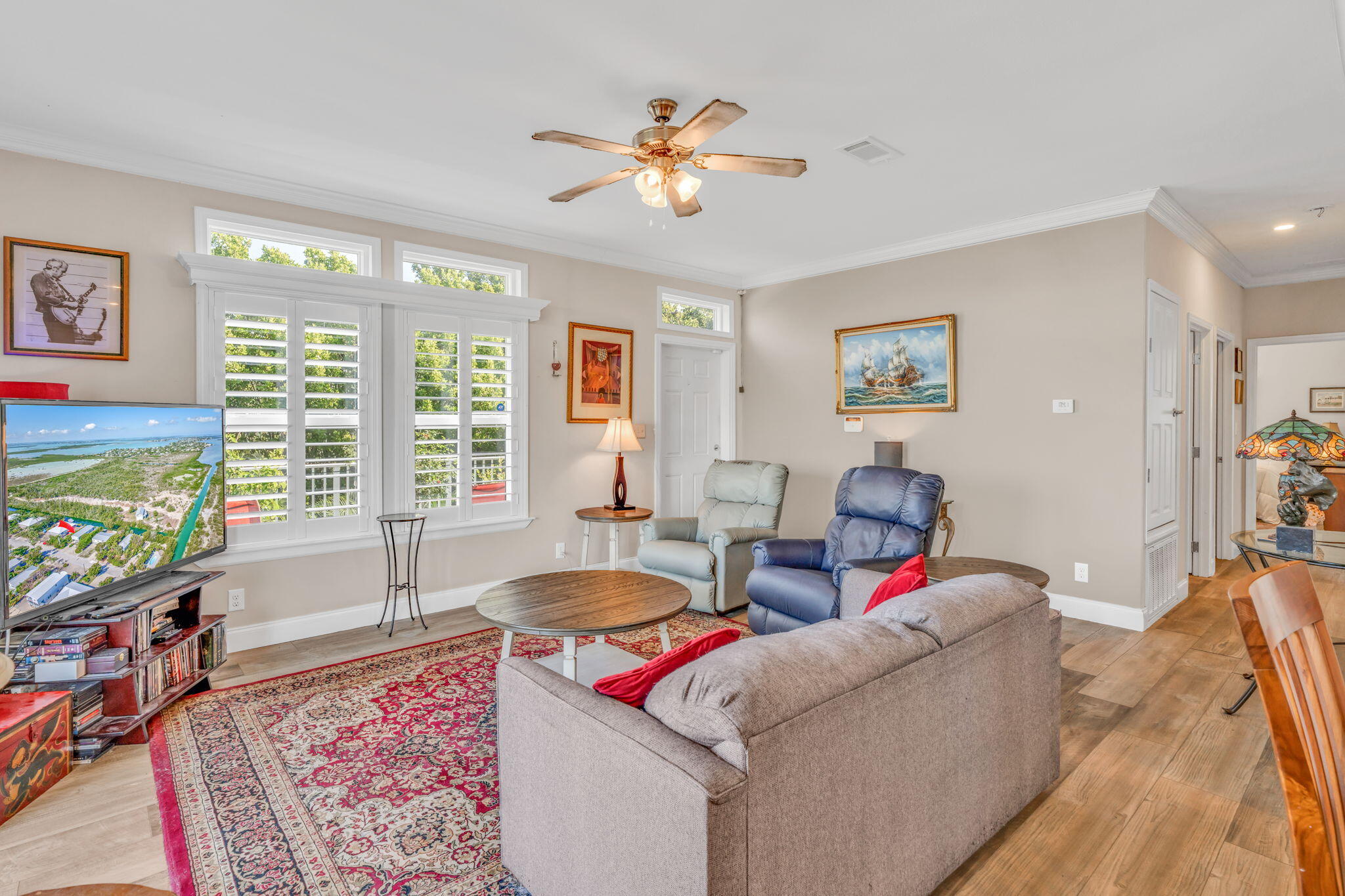 17425 Jamaica Lane Property Photo 4