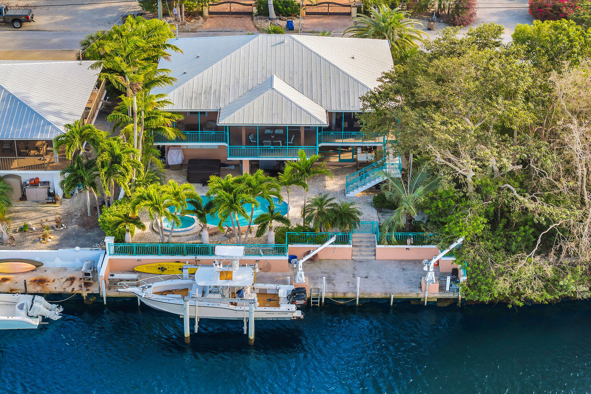 10 S Exuma Road Property Photo 2