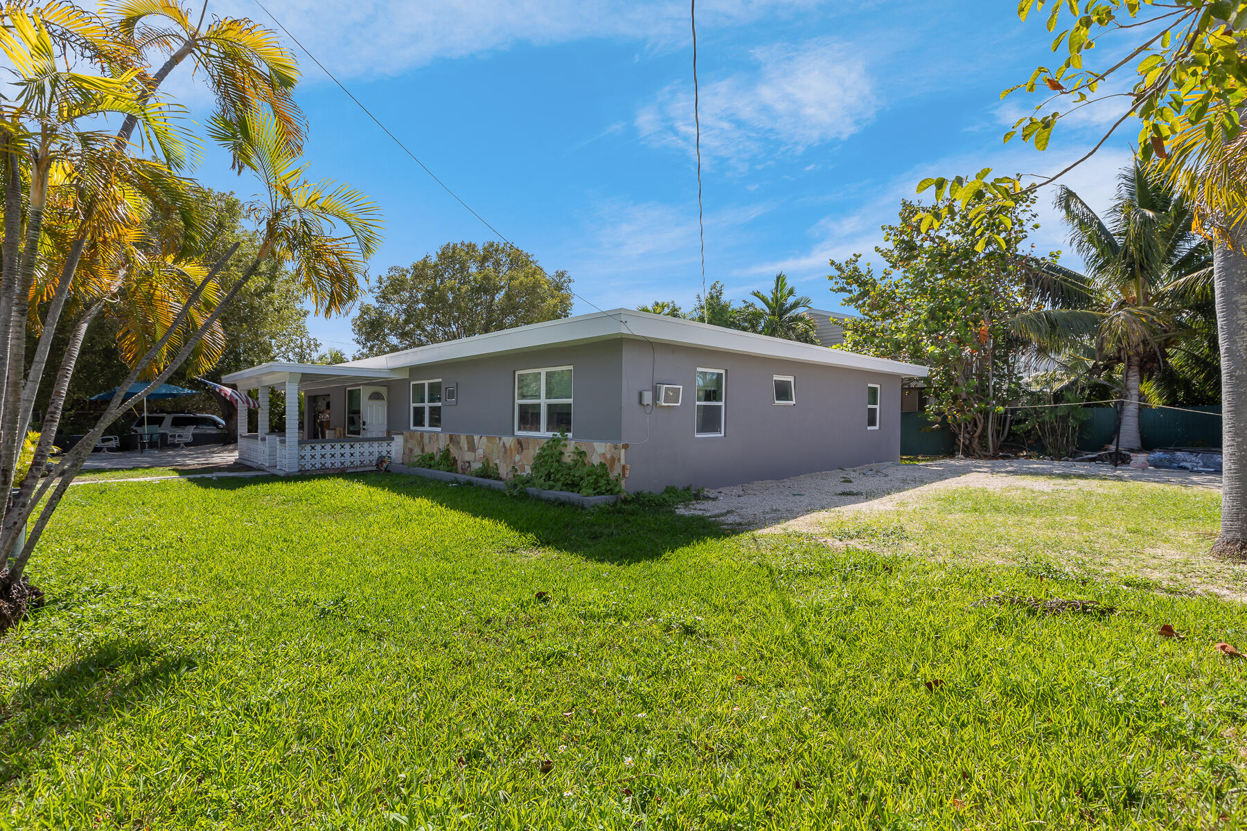 201 4th Street Property Photo 4