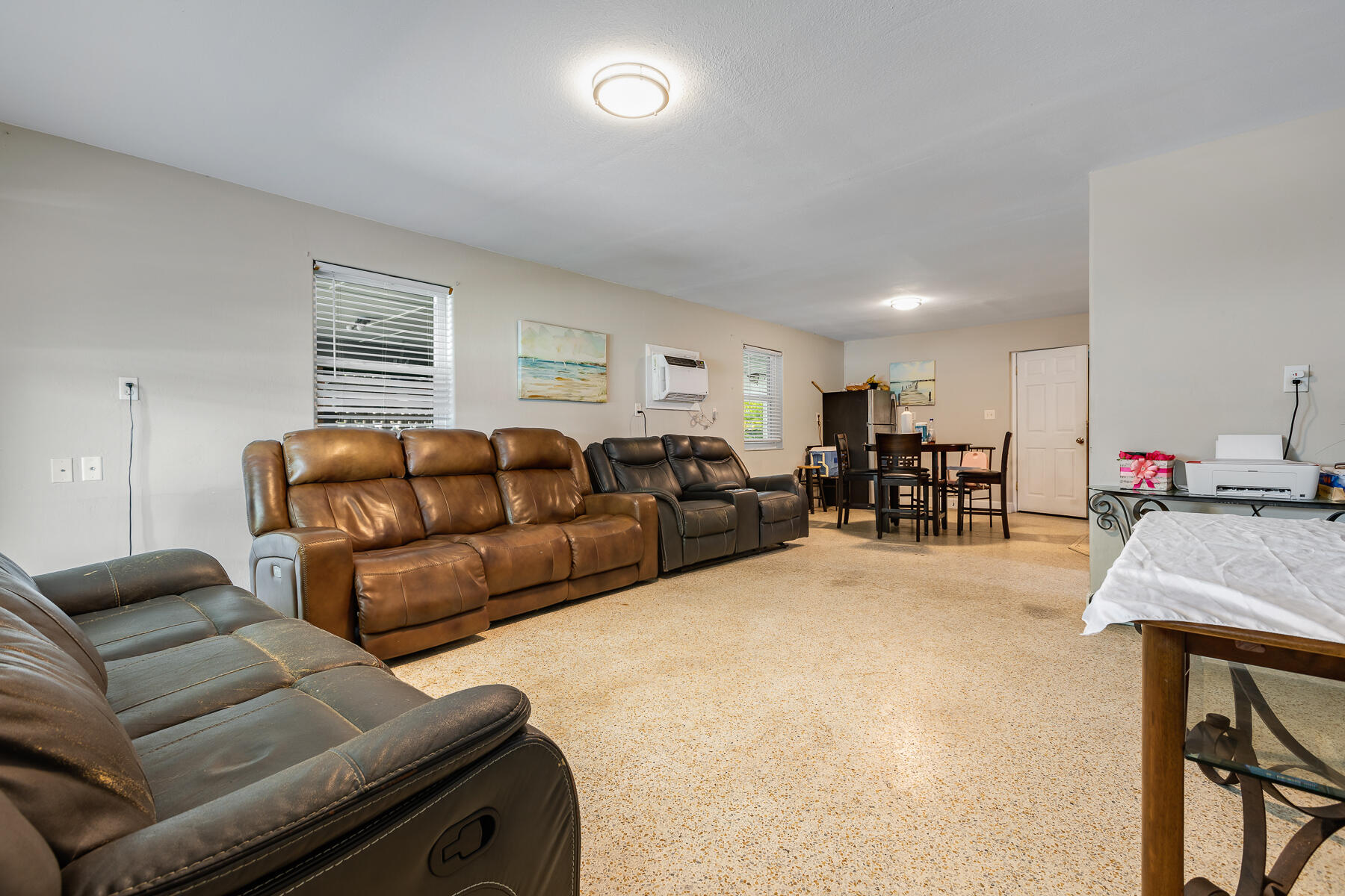 201 4th Street Property Photo 6