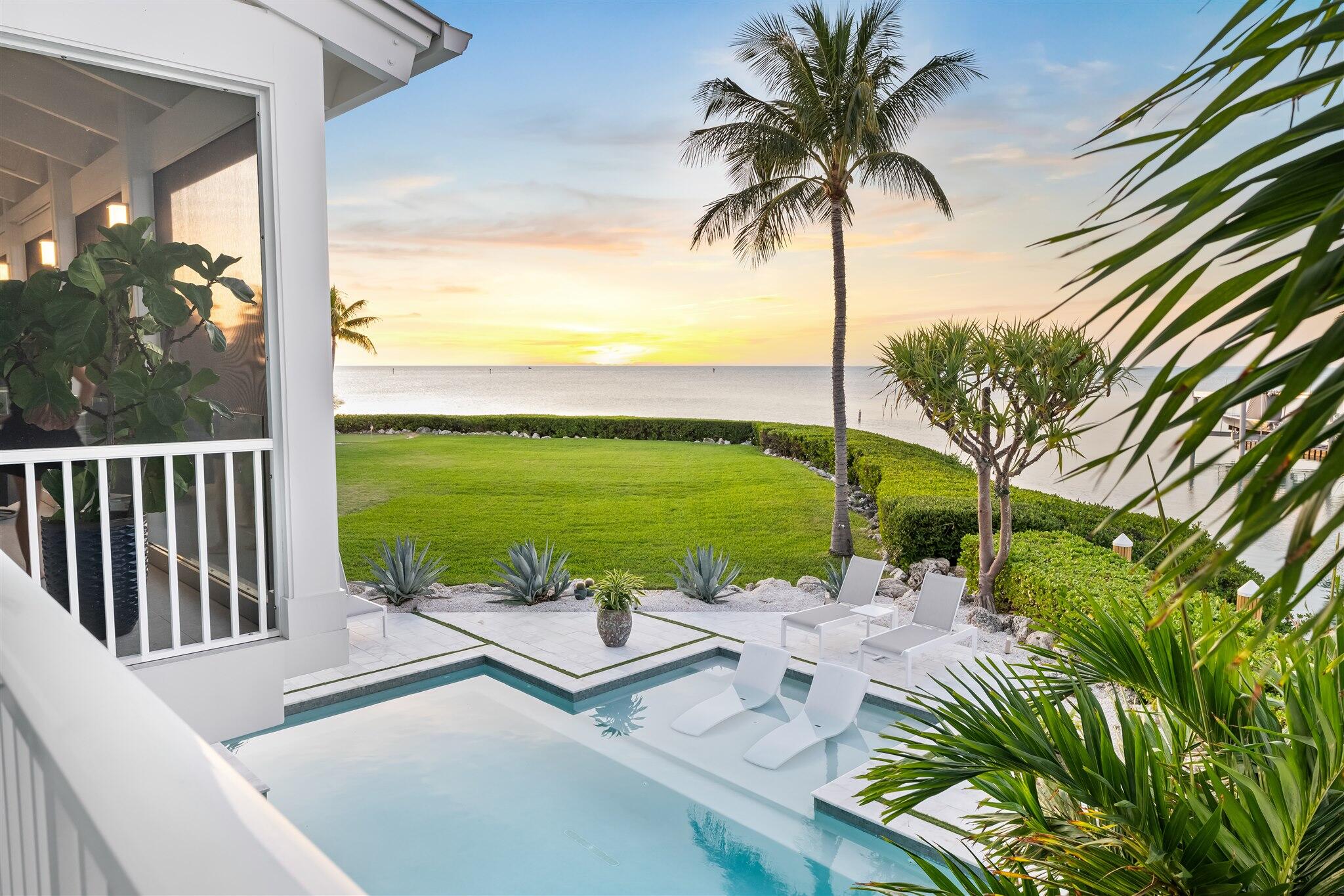 165 Bayview Drive Property Photo 2