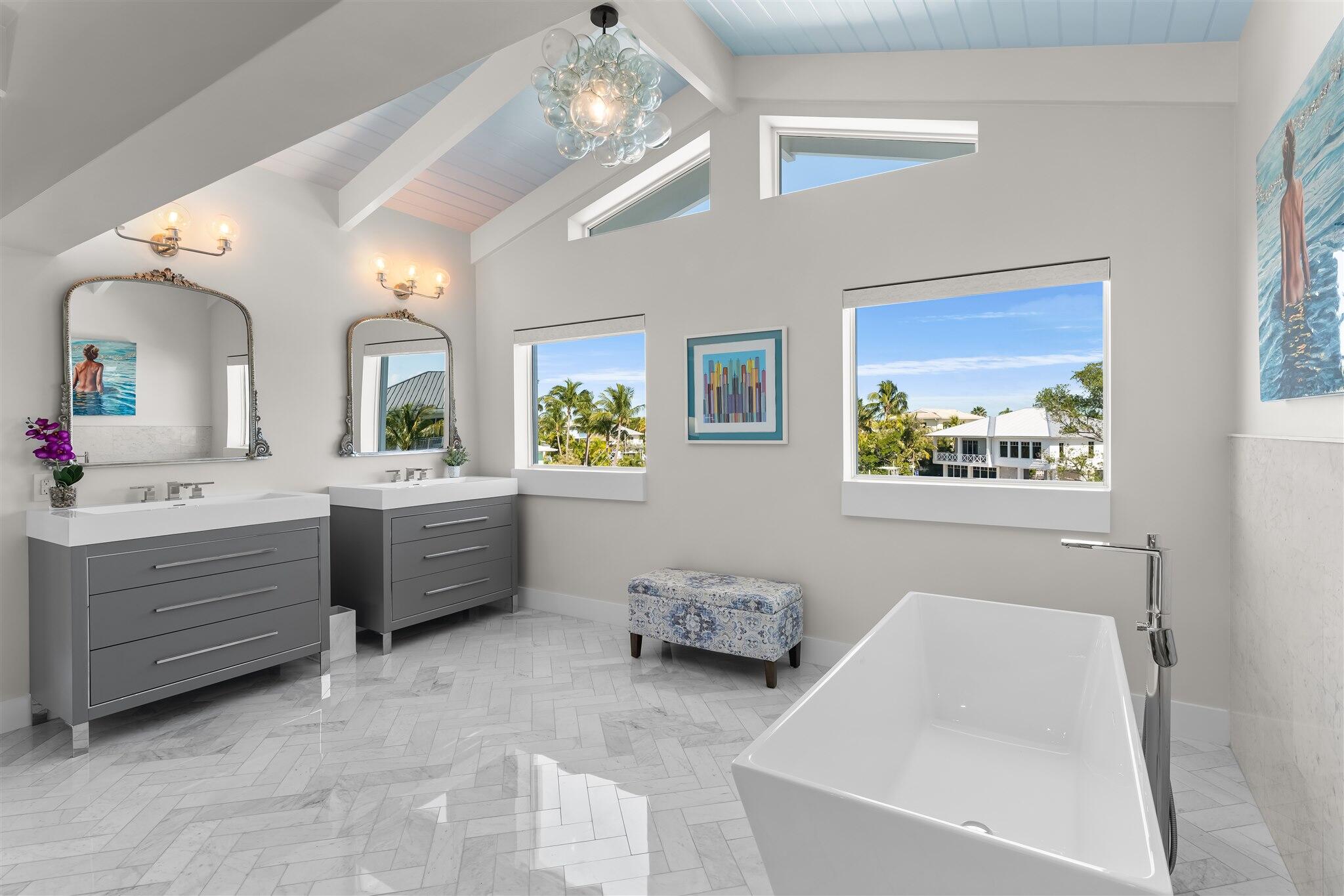 165 Bayview Drive Property Photo 50