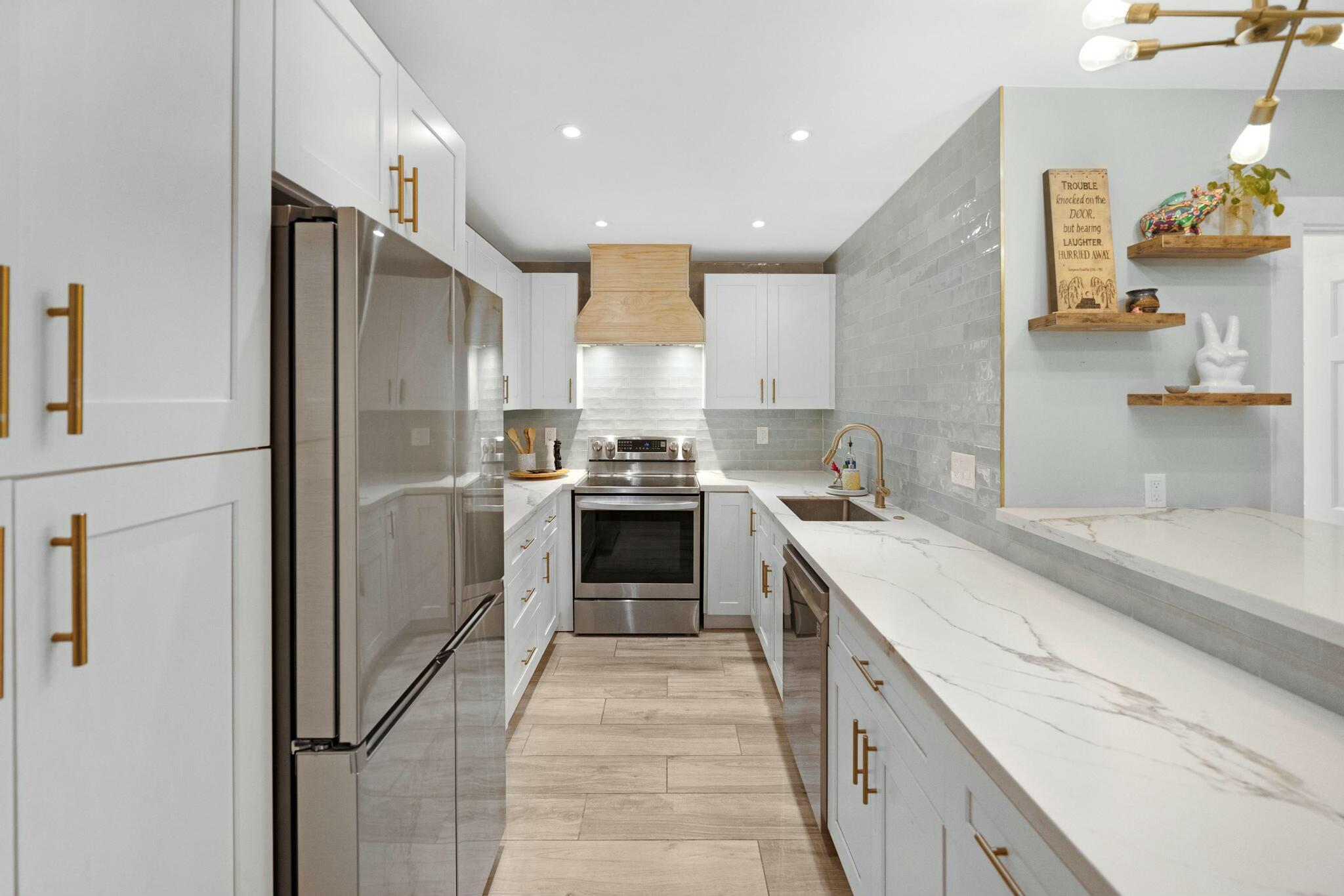 1408 Johnson Street, A & B Property Photo 10