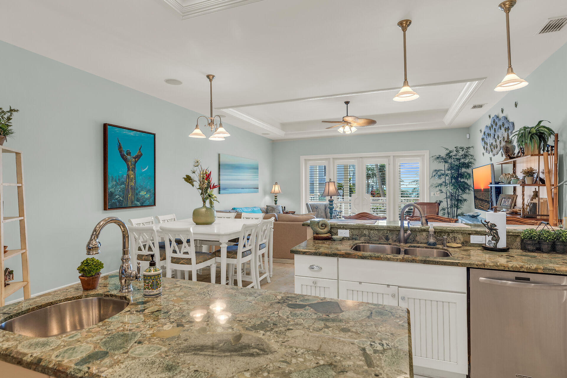 821 W Ocean Drive, 3 Property Photo 18