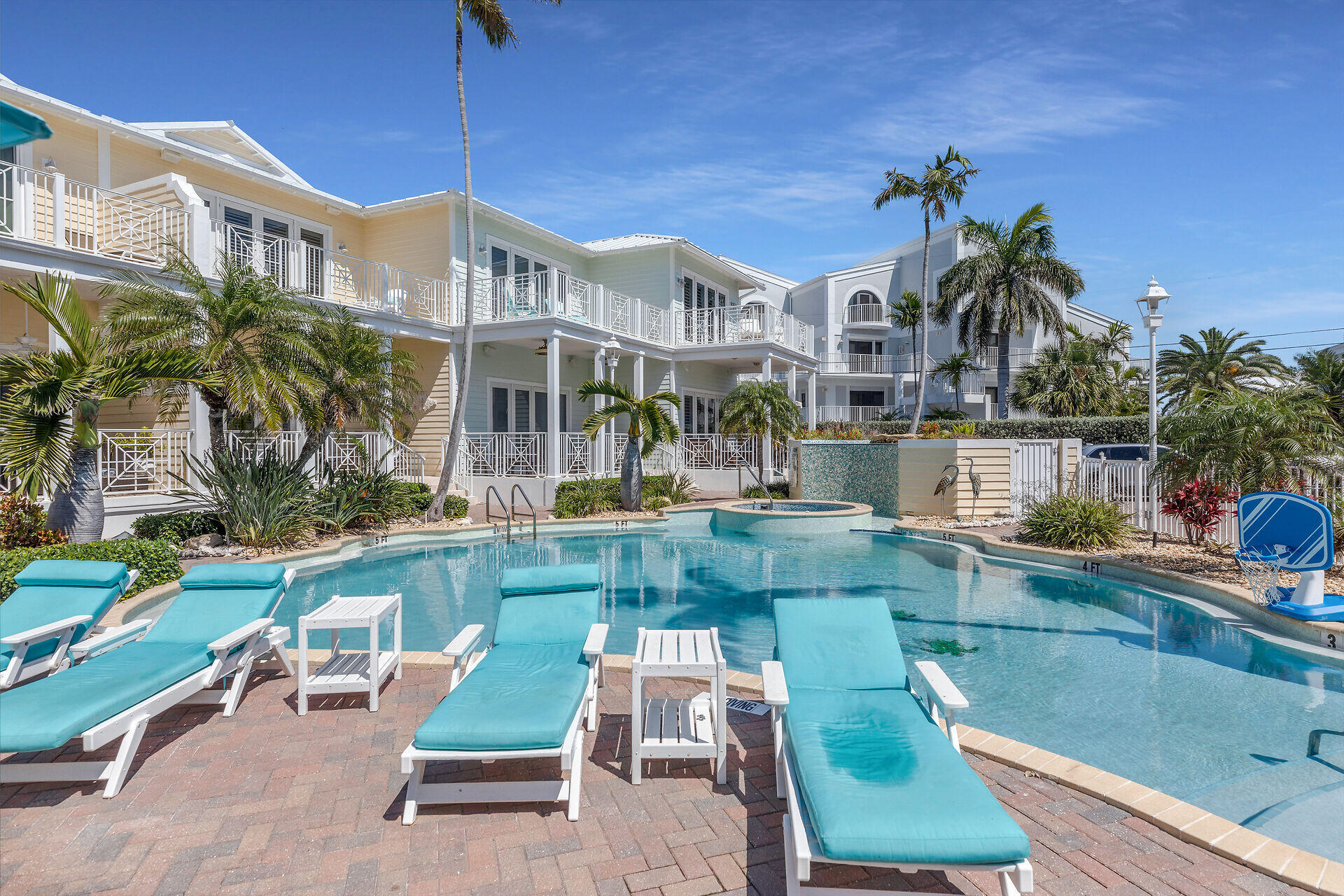 821 W Ocean Drive, 3 Property Photo 46