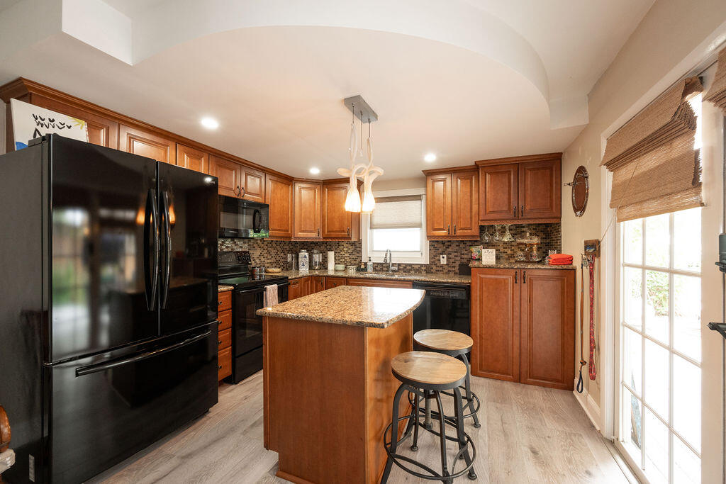 3246 Duck Avenue Property Photo 3