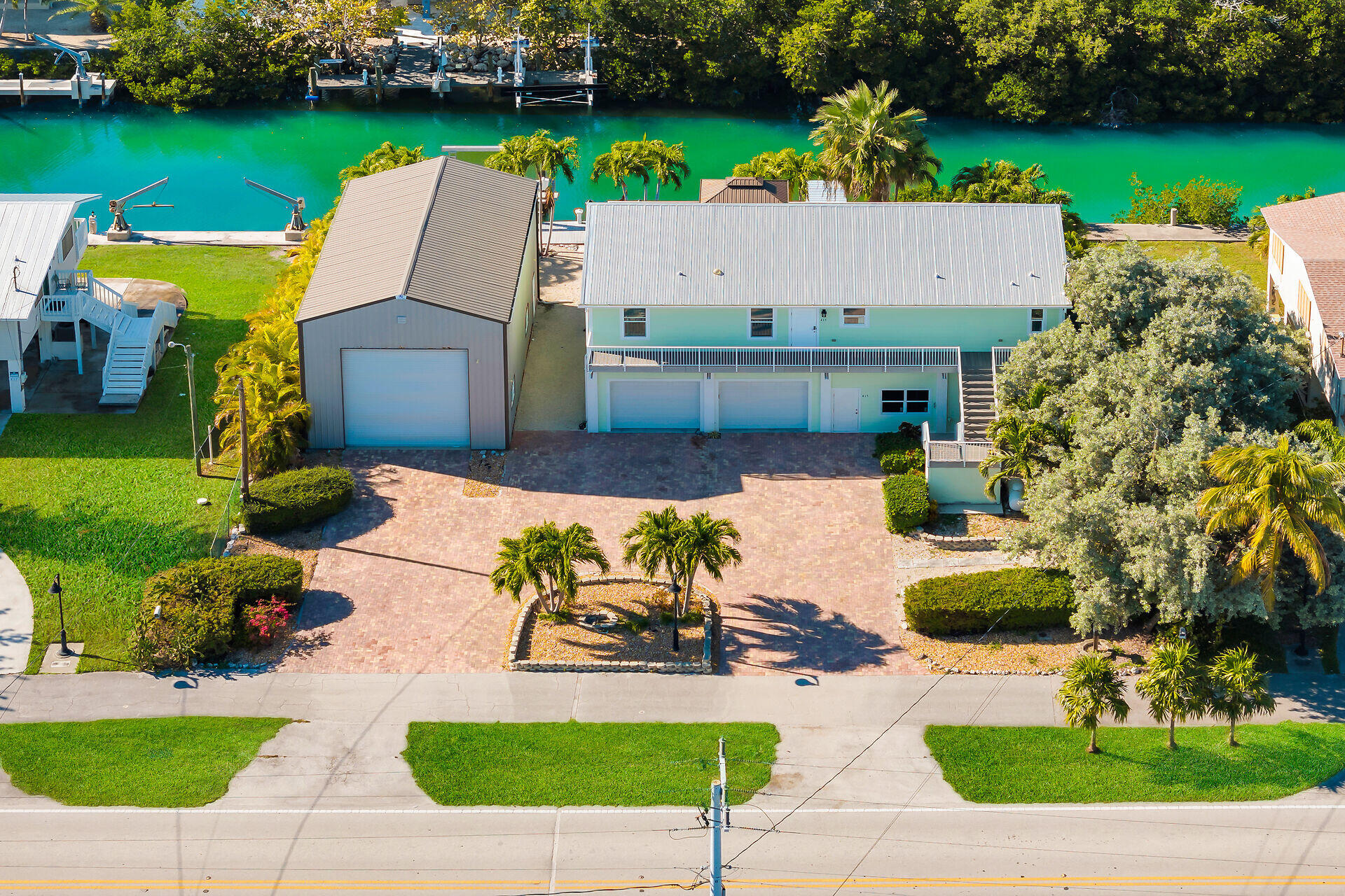 415 Sombrero Beach Road Property Photo 1