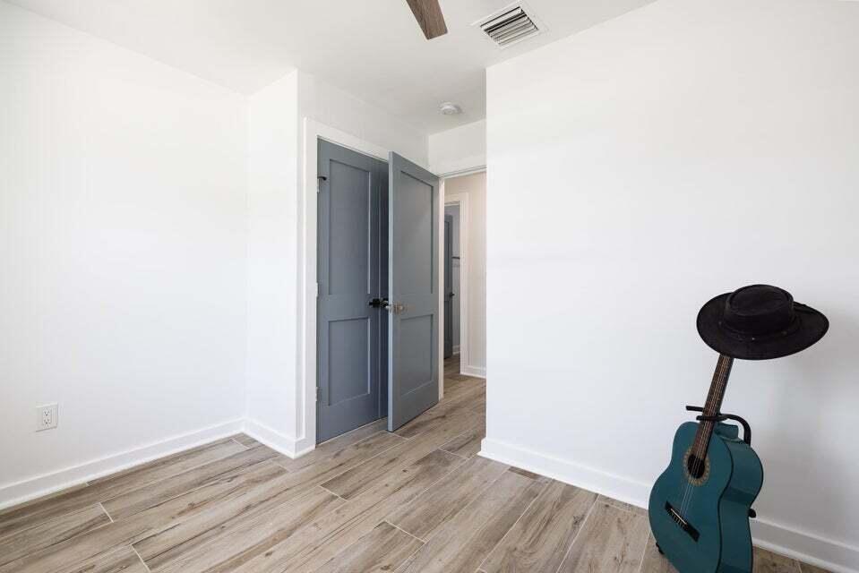 1708 Duncan Street Property Photo 23